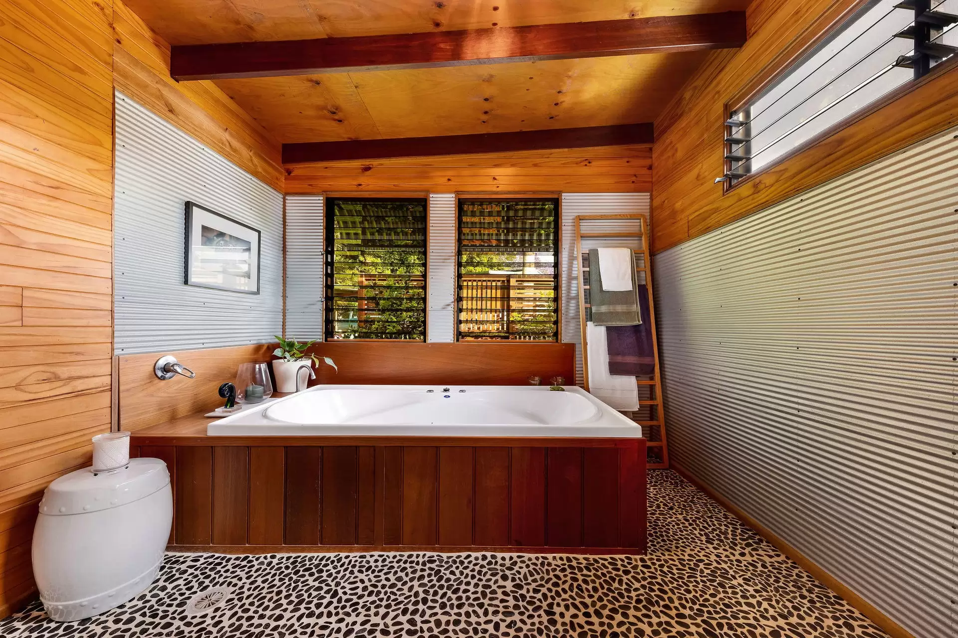 264 Wilson Road, Ilkley Sold by Queensland Sotheby's International Realty - image 1