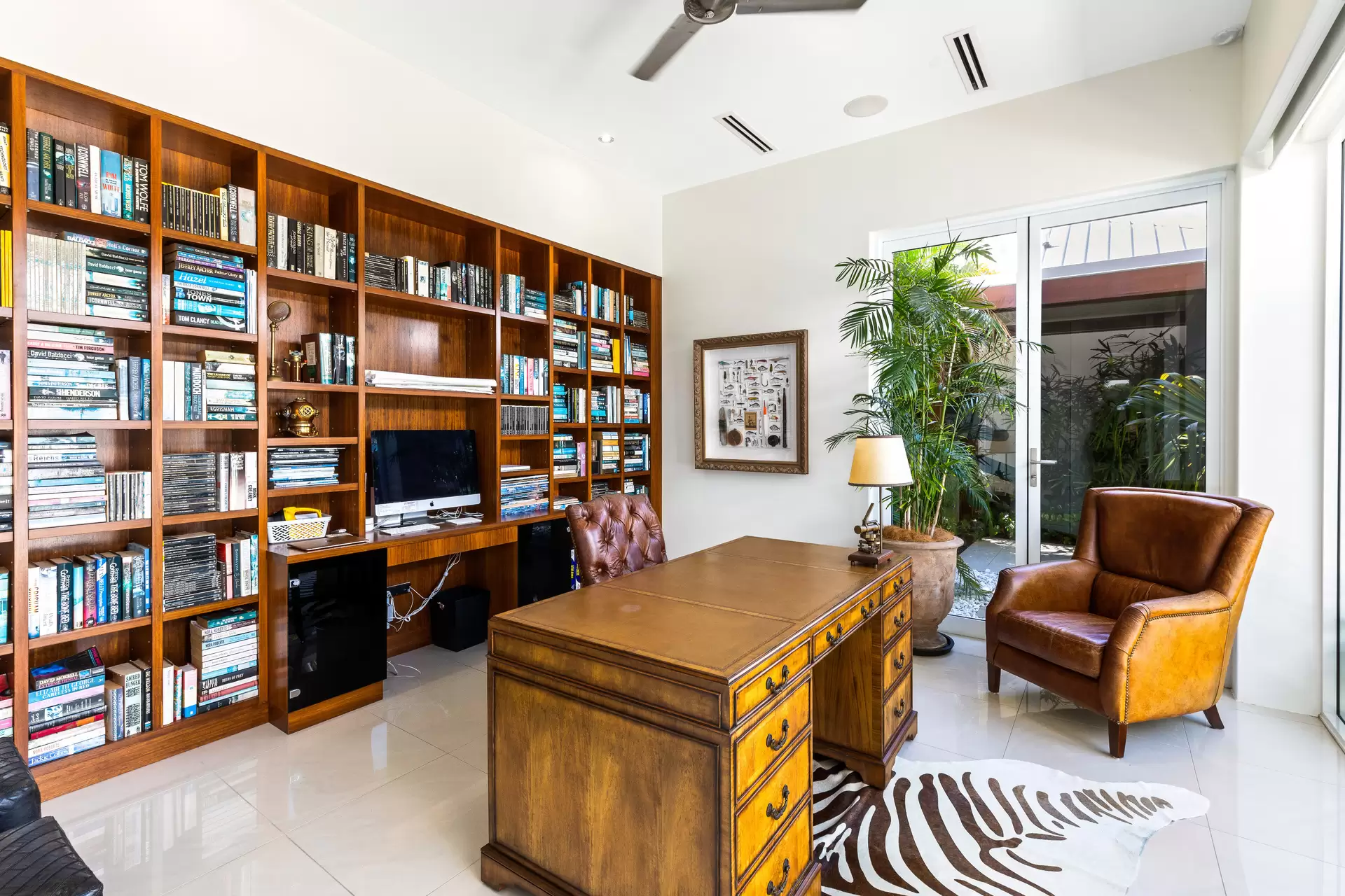 37 The Beacons, Airlie Beach Sold by Queensland Sotheby's International Realty - image 1