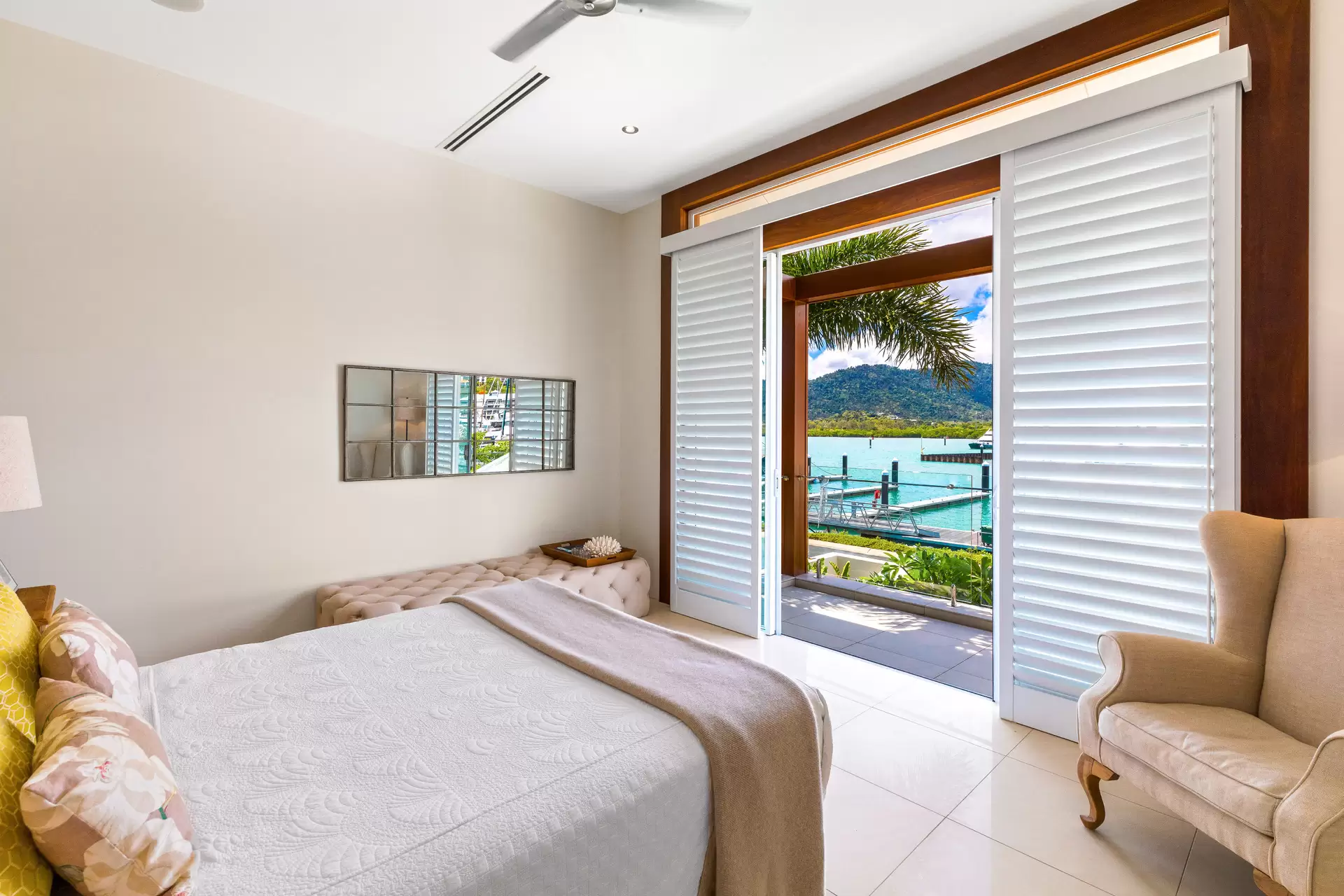 37 The Beacons, Airlie Beach Sold by Queensland Sotheby's International Realty - image 1