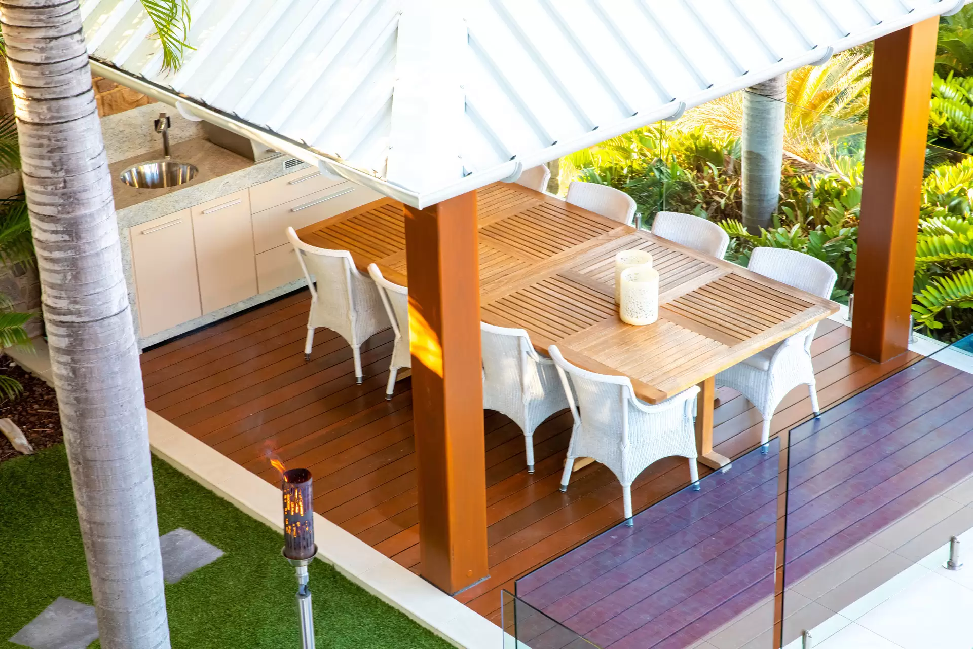 37 The Beacons, Airlie Beach Sold by Queensland Sotheby's International Realty - image 1