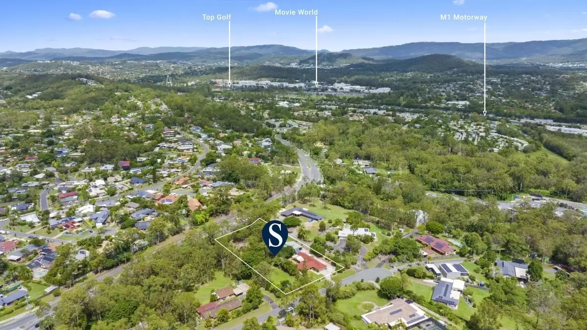 6 Hannaford Place, Helensvale Sold by Queensland Sotheby's International Realty - image 1