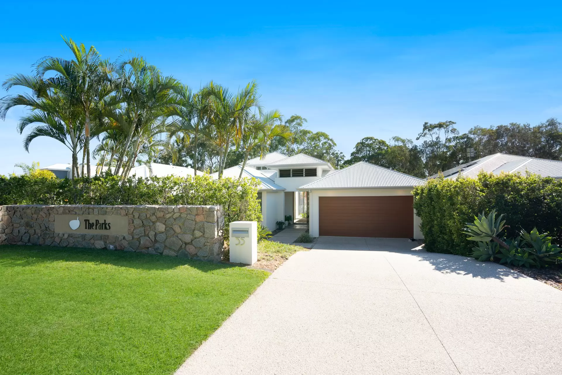 35 Peachtree Crescent, Peregian Springs Sold by Queensland Sotheby's International Realty - image 1