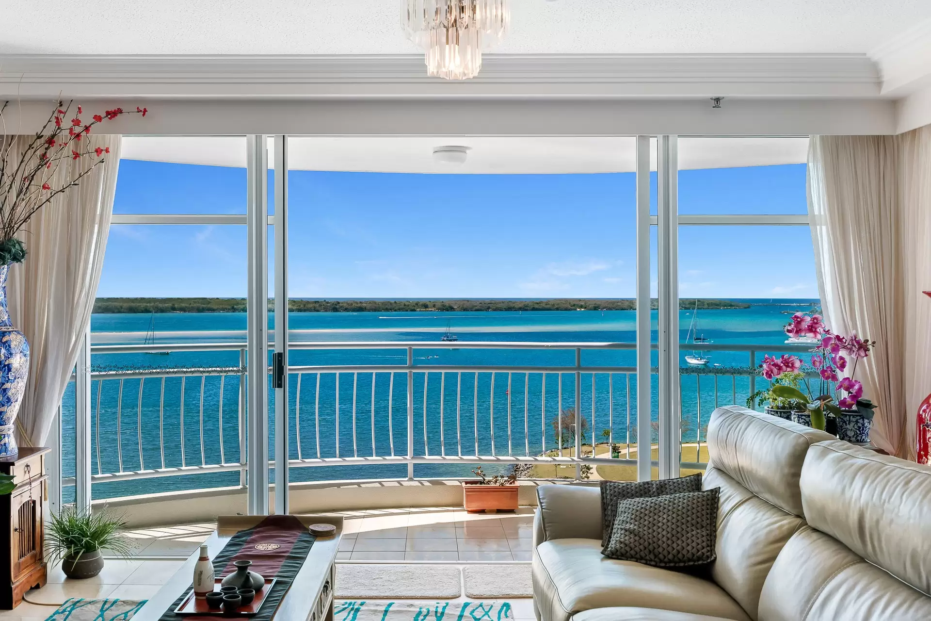 9B/5 Bayview Street, Runaway Bay Sold by  - image 1