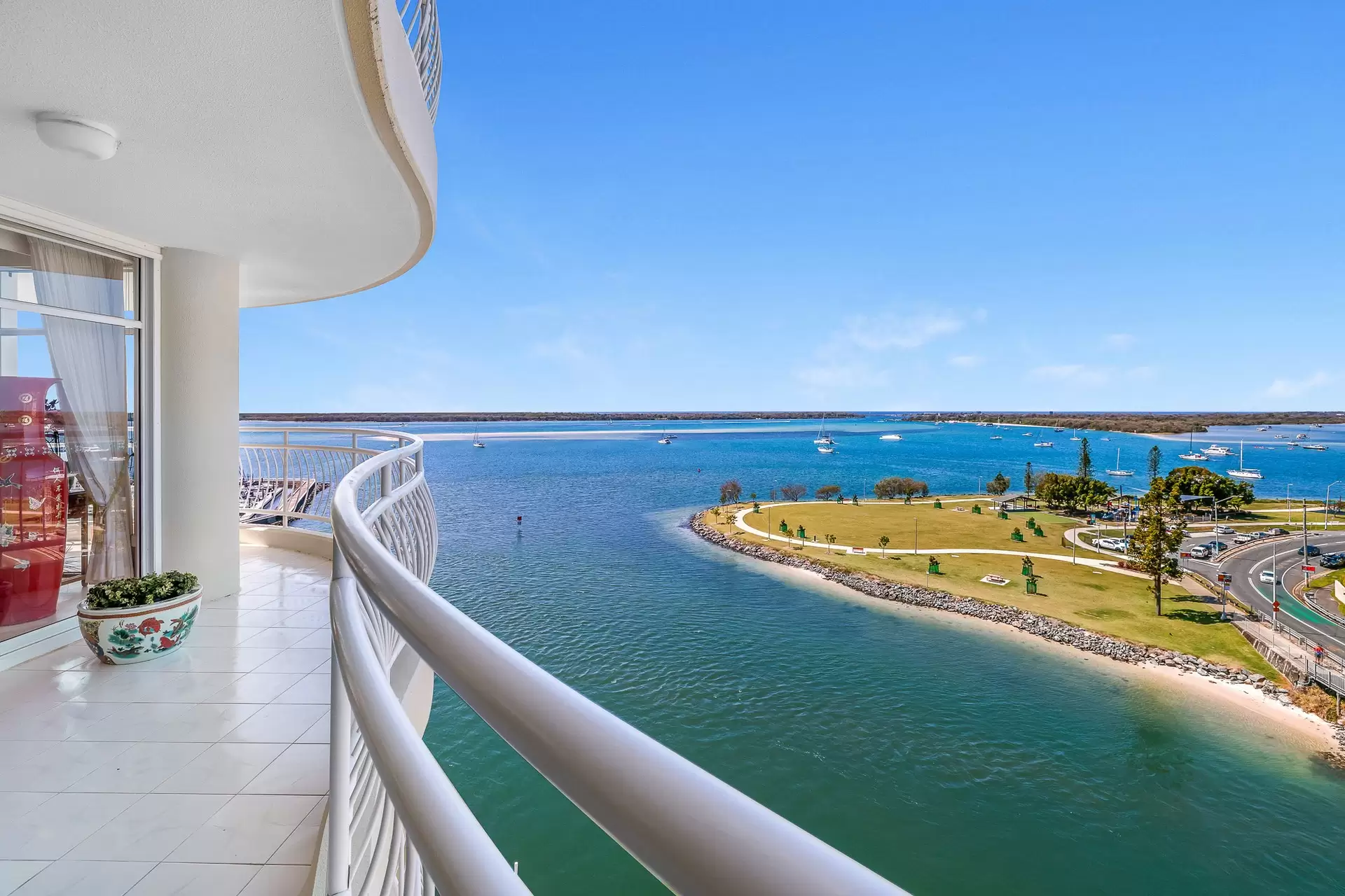 9B/5 Bayview Street, Runaway Bay Sold by  - image 1