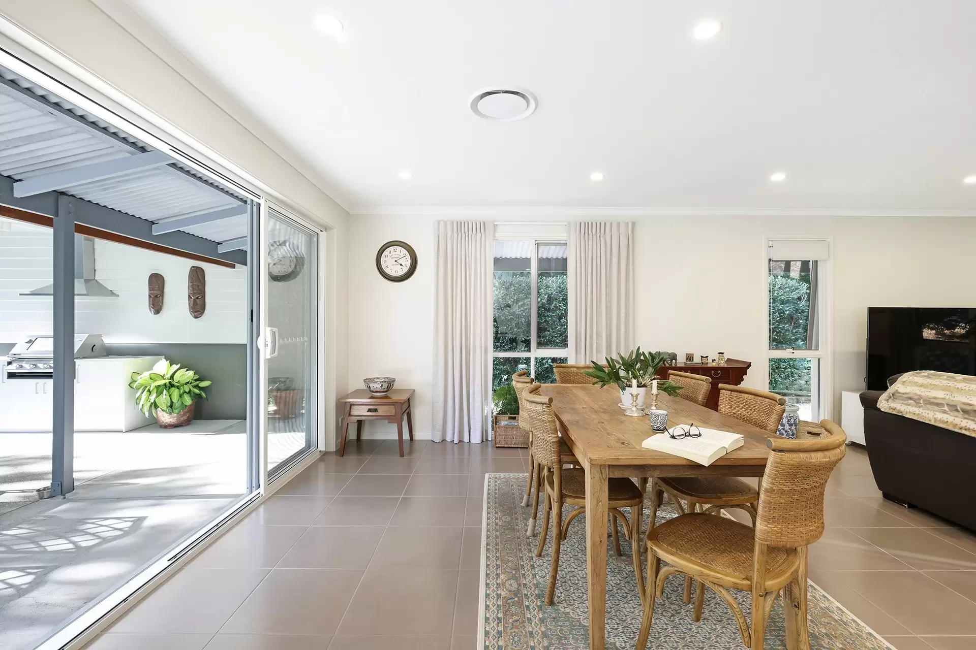 52 Coorabin Court, Tallebudgera Sold by Queensland Sotheby's International Realty - image 1