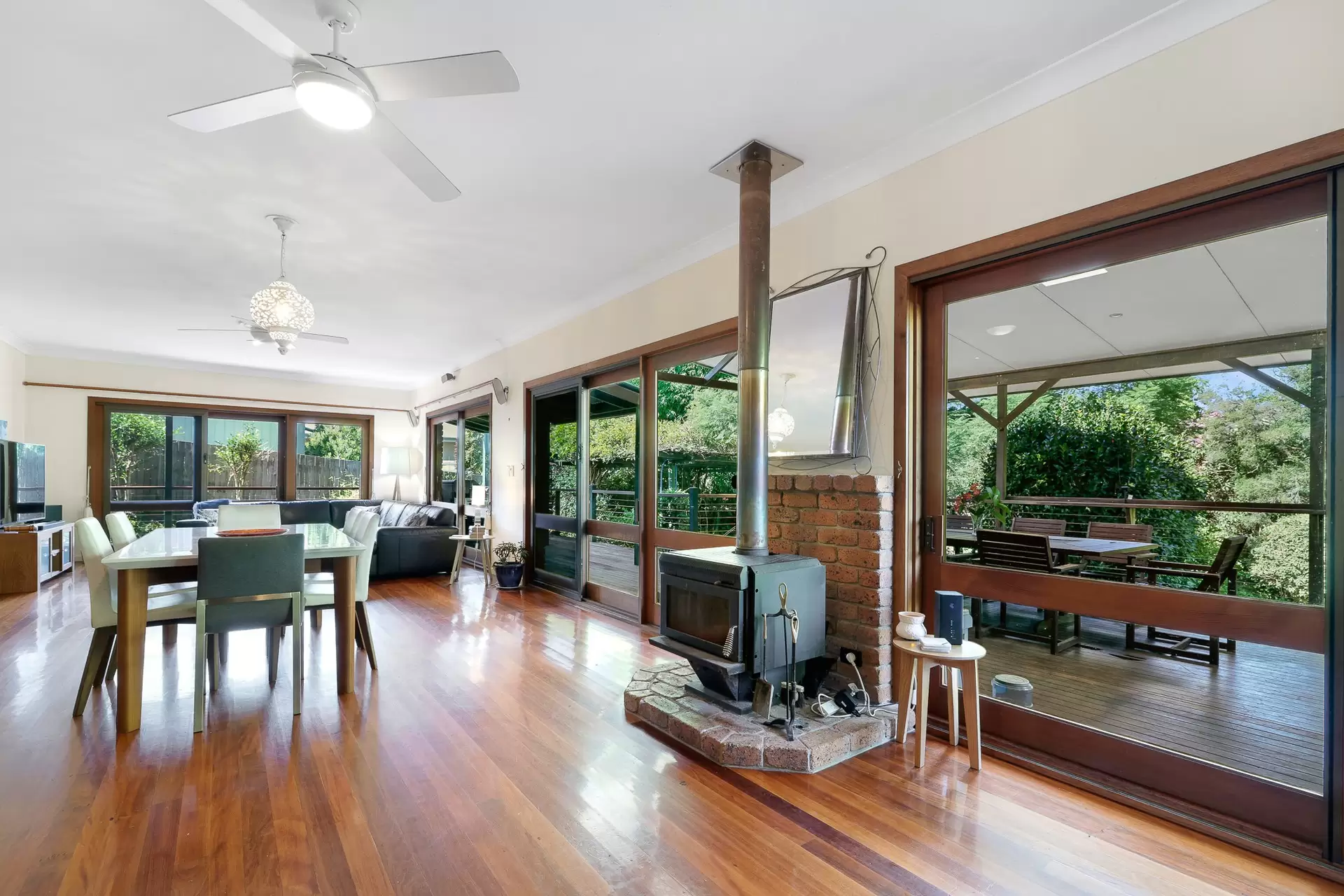23-25 Kootenai Drive, Tamborine Mountain Sold by Queensland Sotheby's International Realty - image 1