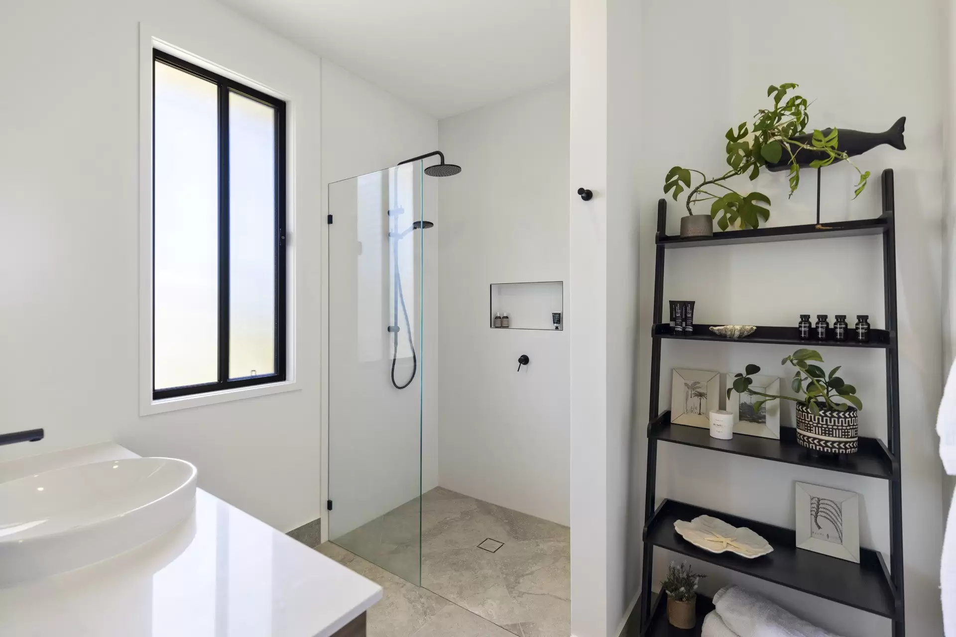 7 Maracas Bay Close, Yaroomba Sold by Queensland Sotheby's International Realty - image 1