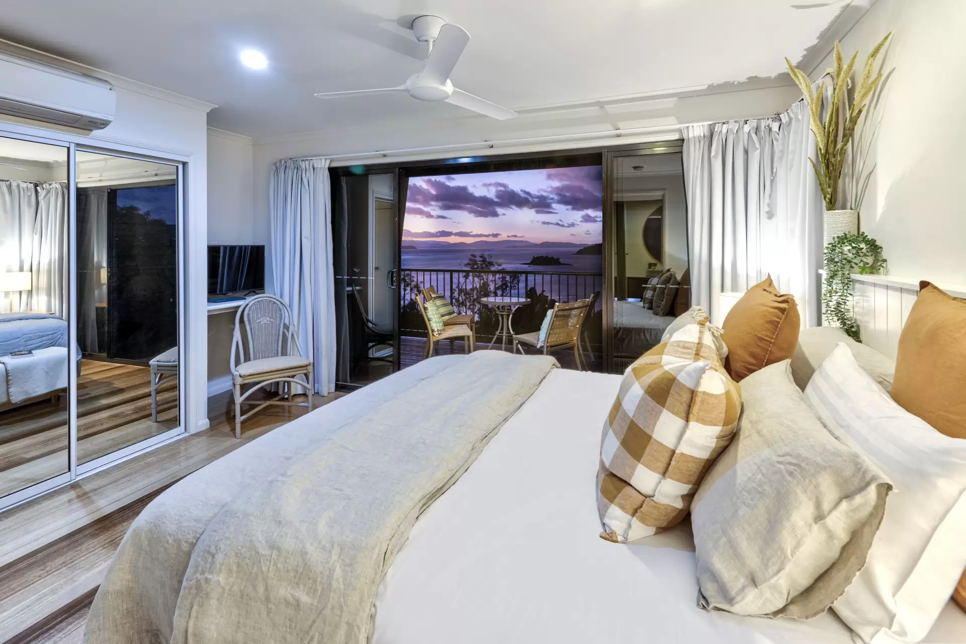 12/7 Acacia Drive, Hamilton Island Sold by Queensland Sotheby's International Realty - image 1