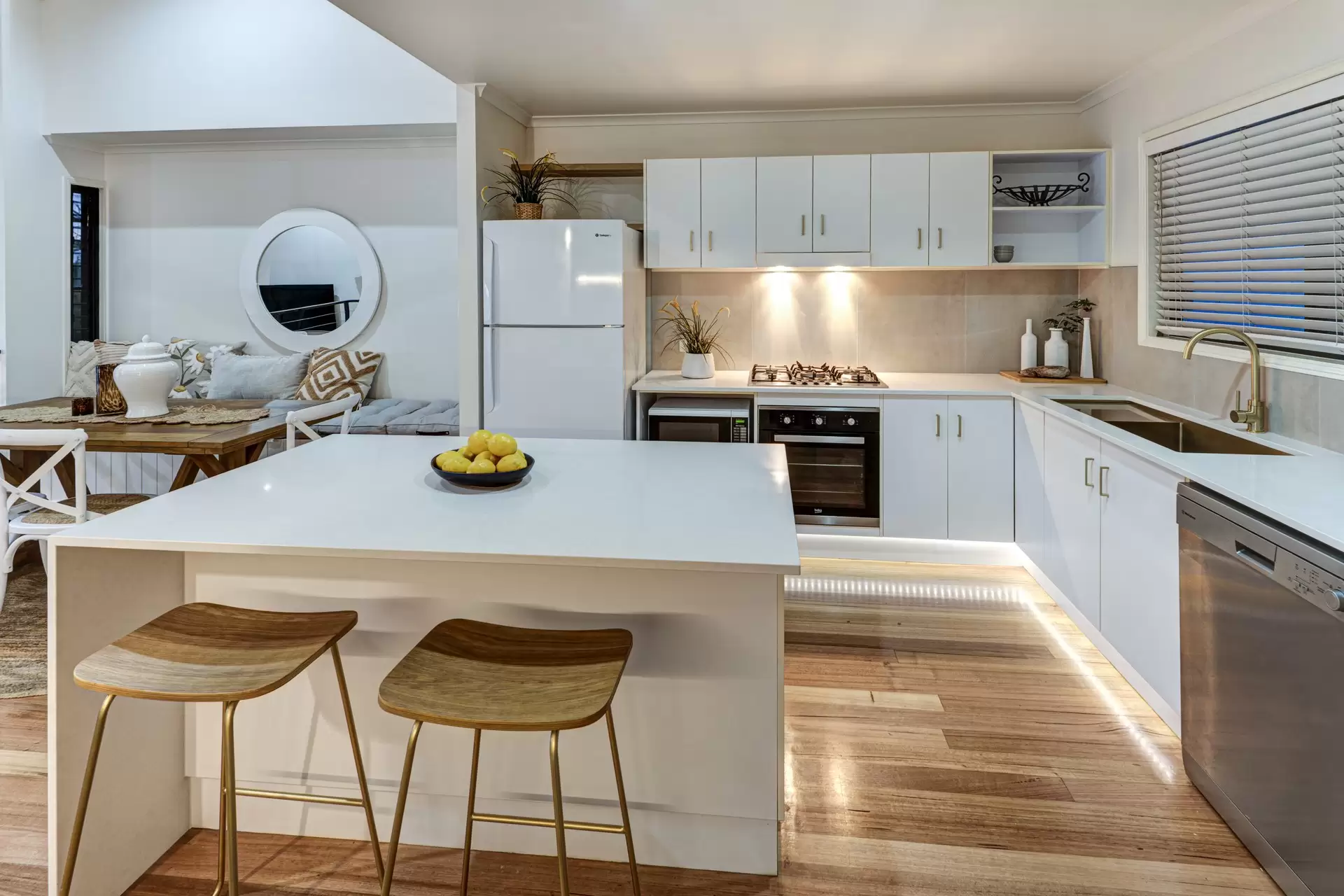 12/7 Acacia Drive, Hamilton Island Sold by Queensland Sotheby's International Realty - image 1