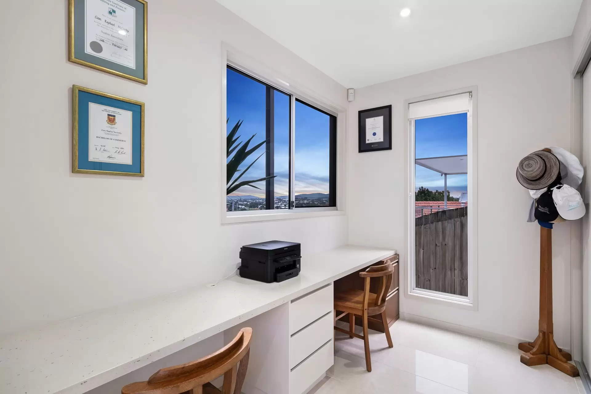 39 Westwood Street, Wavell Heights Sold by Queensland Sotheby's International Realty - image 1