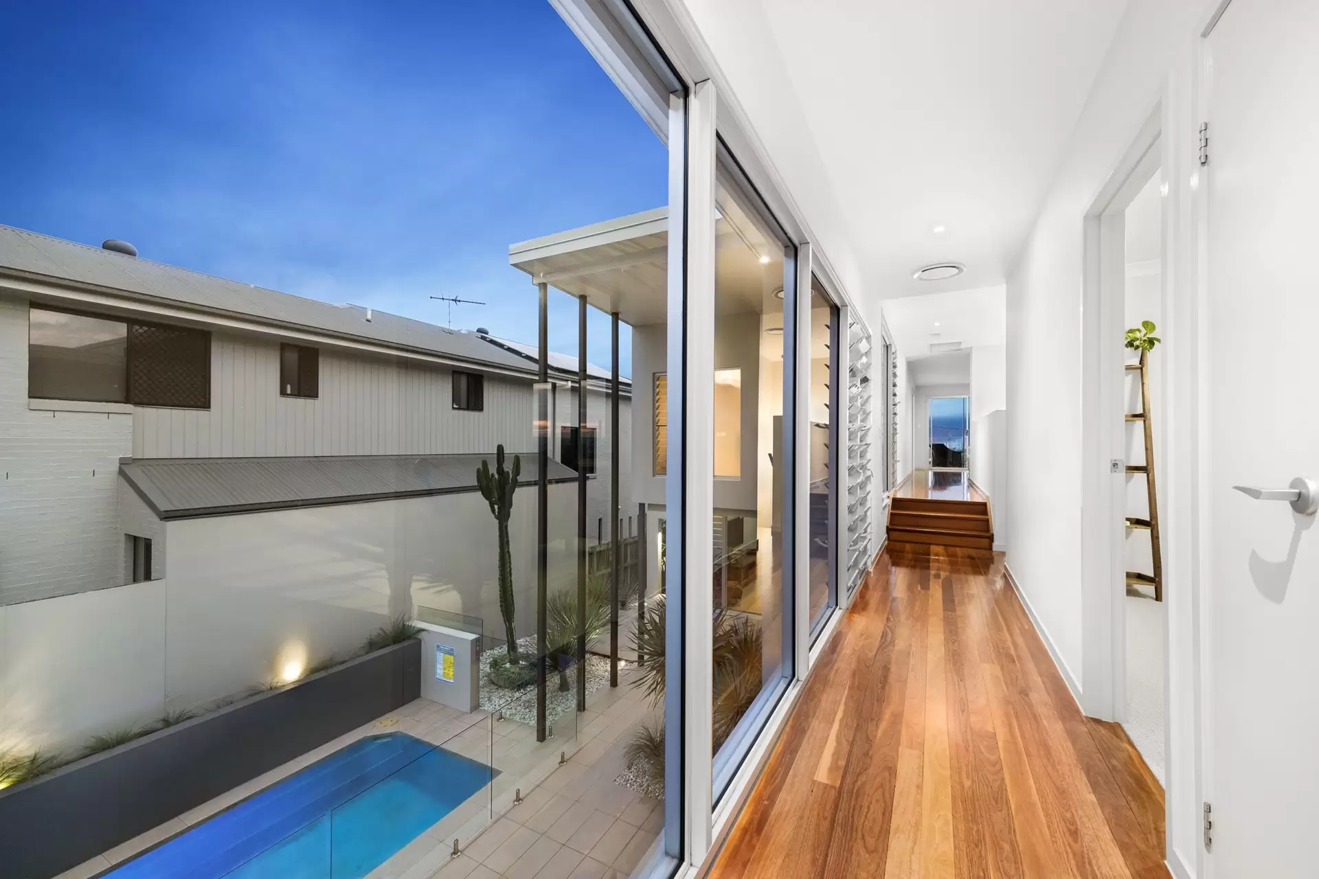 39 Westwood Street, Wavell Heights Sold by Queensland Sotheby's International Realty - image 1