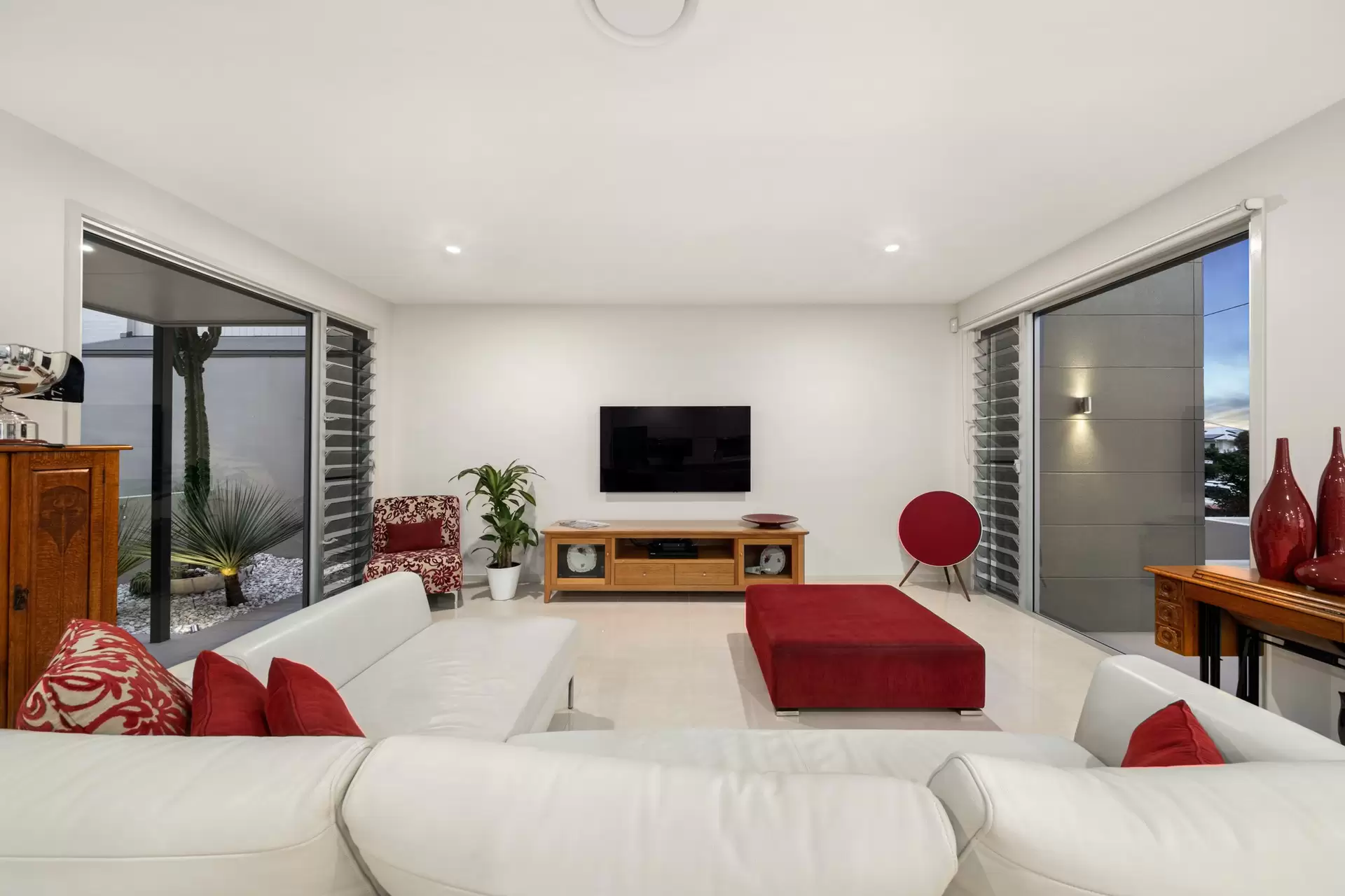 39 Westwood Street, Wavell Heights Sold by Queensland Sotheby's International Realty - image 1