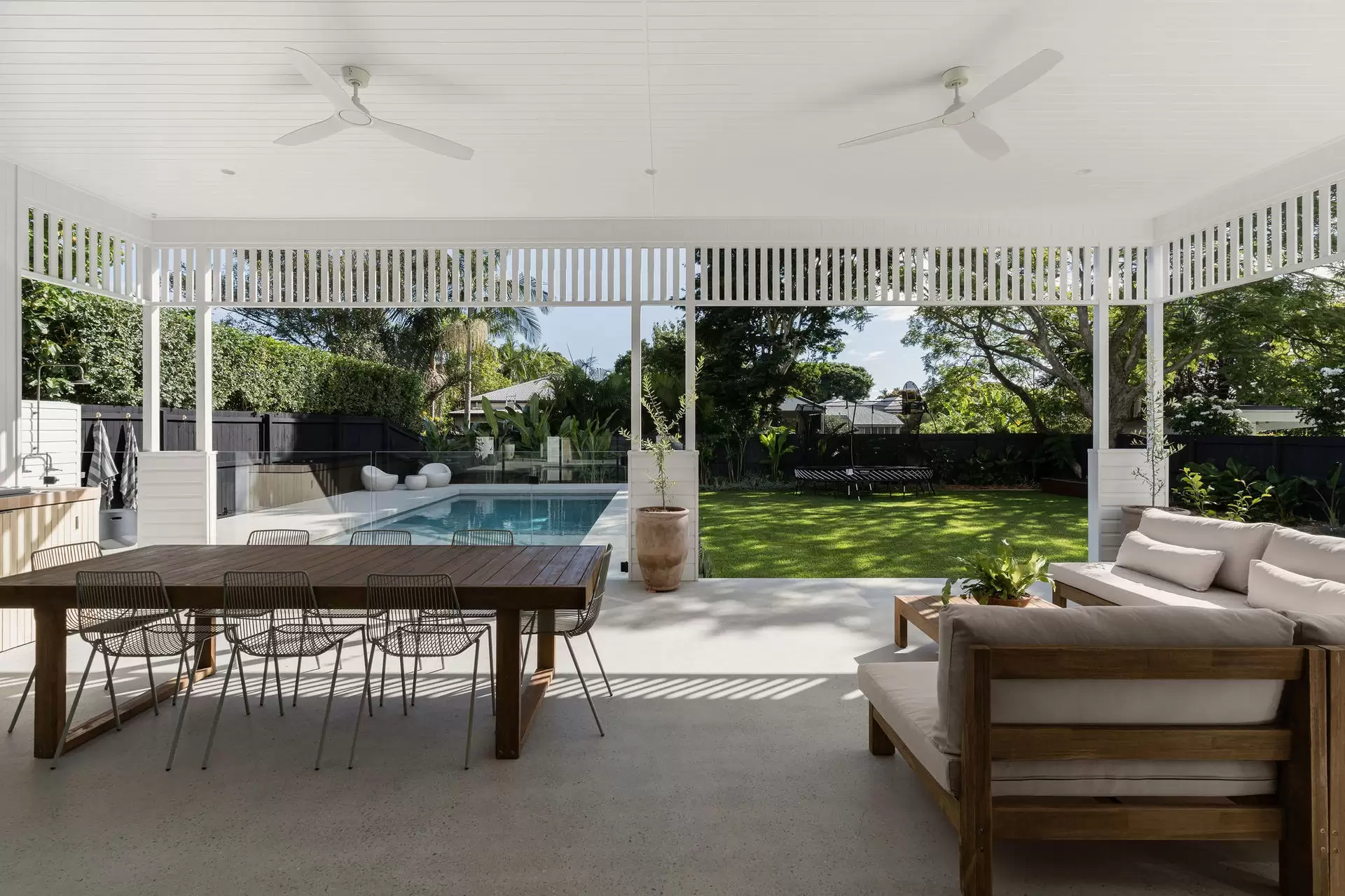 113 Evelyn Street, Grange Sold by Queensland Sotheby's International Realty - image 1