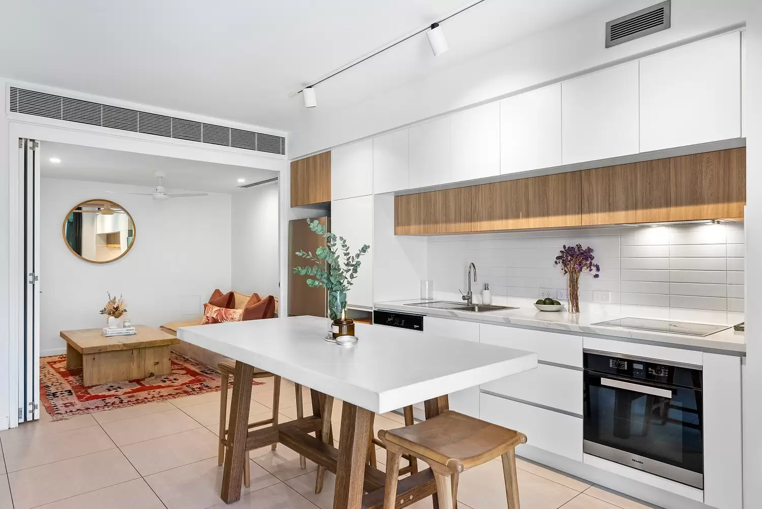614/8 Sedgeland Drive, Noosa Heads Sold by  - image 1