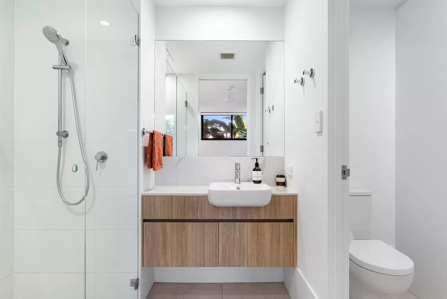 614/8 Sedgeland Drive, Noosa Heads Sold by  - image 1