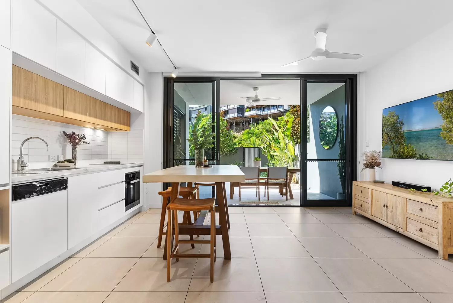 614/8 Sedgeland Drive, Noosa Heads Sold by  - image 1