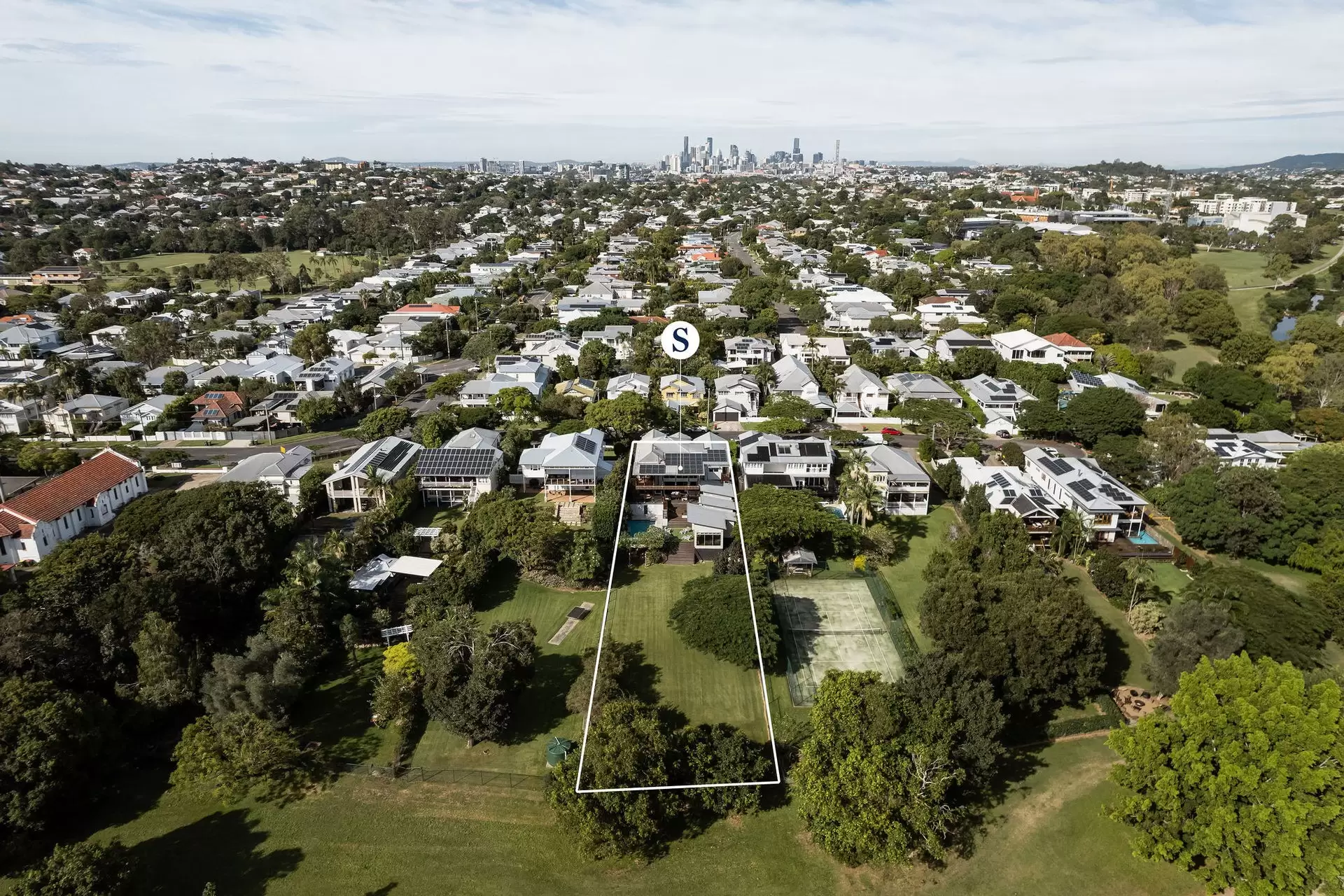 137 Nelson Street, Kalinga Sold by Queensland Sotheby's International Realty - image 1