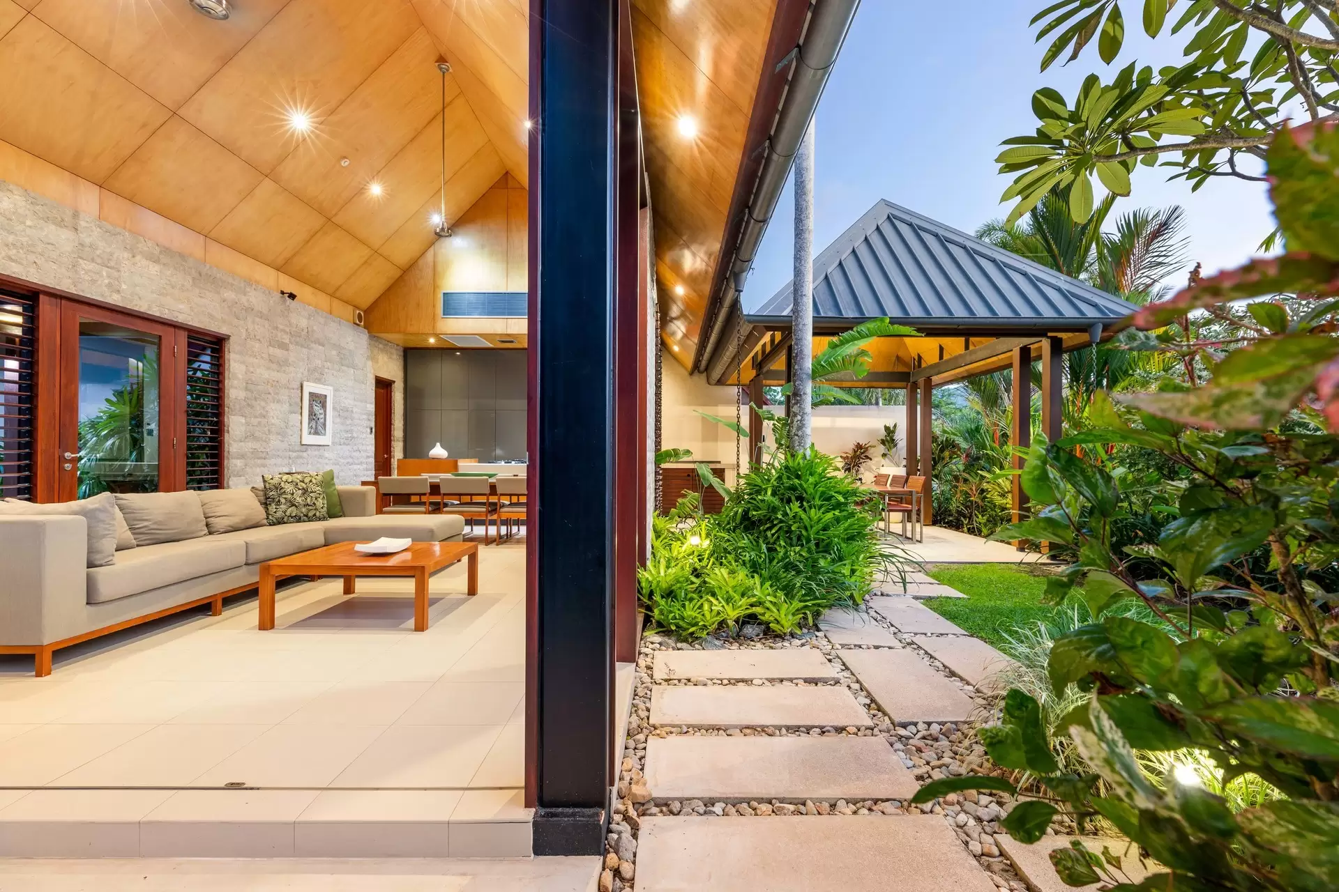 45 Bale Drive, Port Douglas Sold by Queensland Sotheby's International Realty - image 1