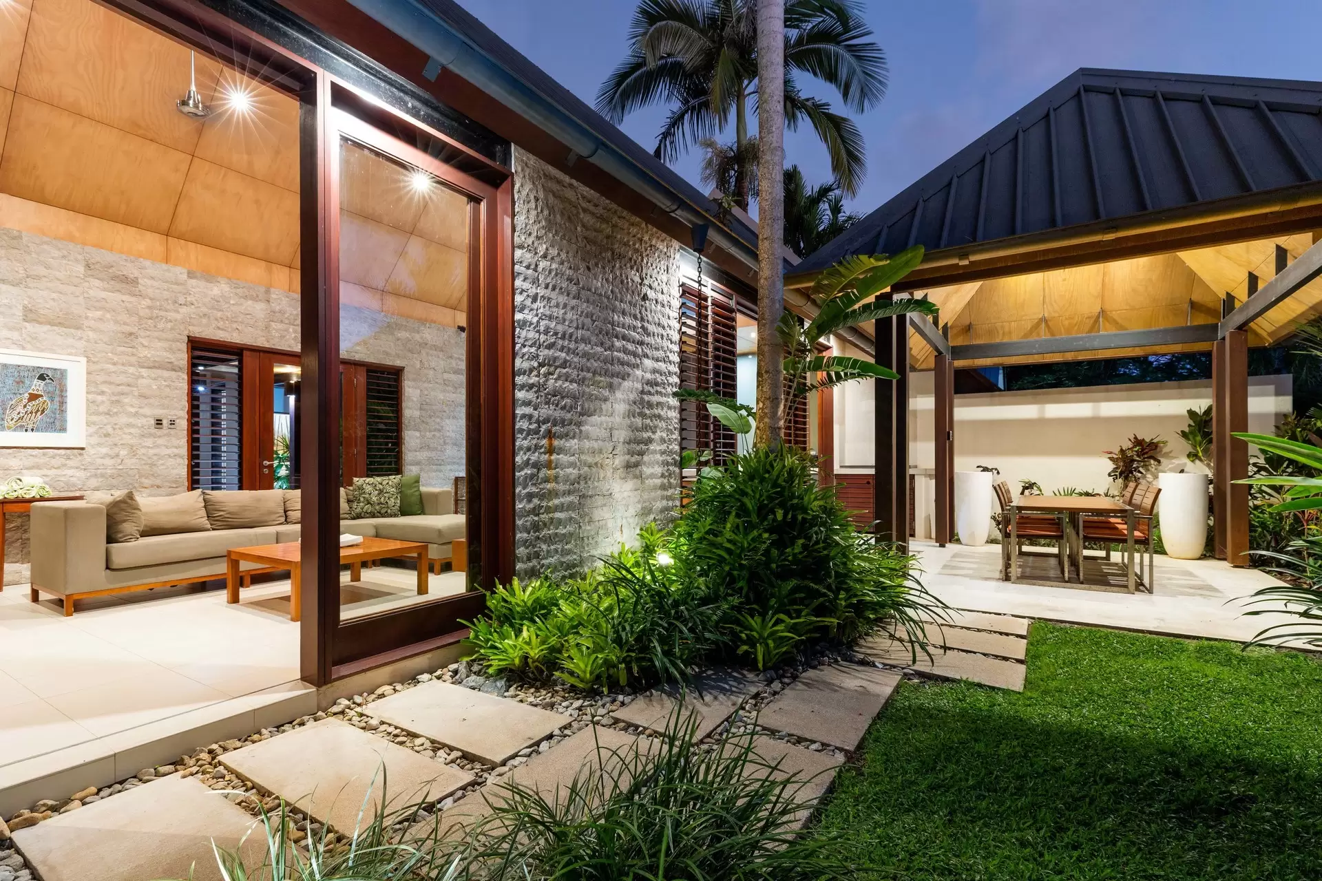 45 Bale Drive, Port Douglas Sold by Queensland Sotheby's International Realty - image 1