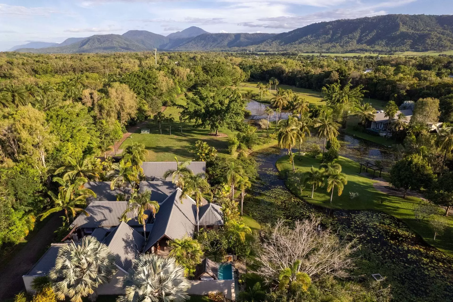 45 Bale Drive, Port Douglas Sold by Queensland Sotheby's International Realty - image 1
