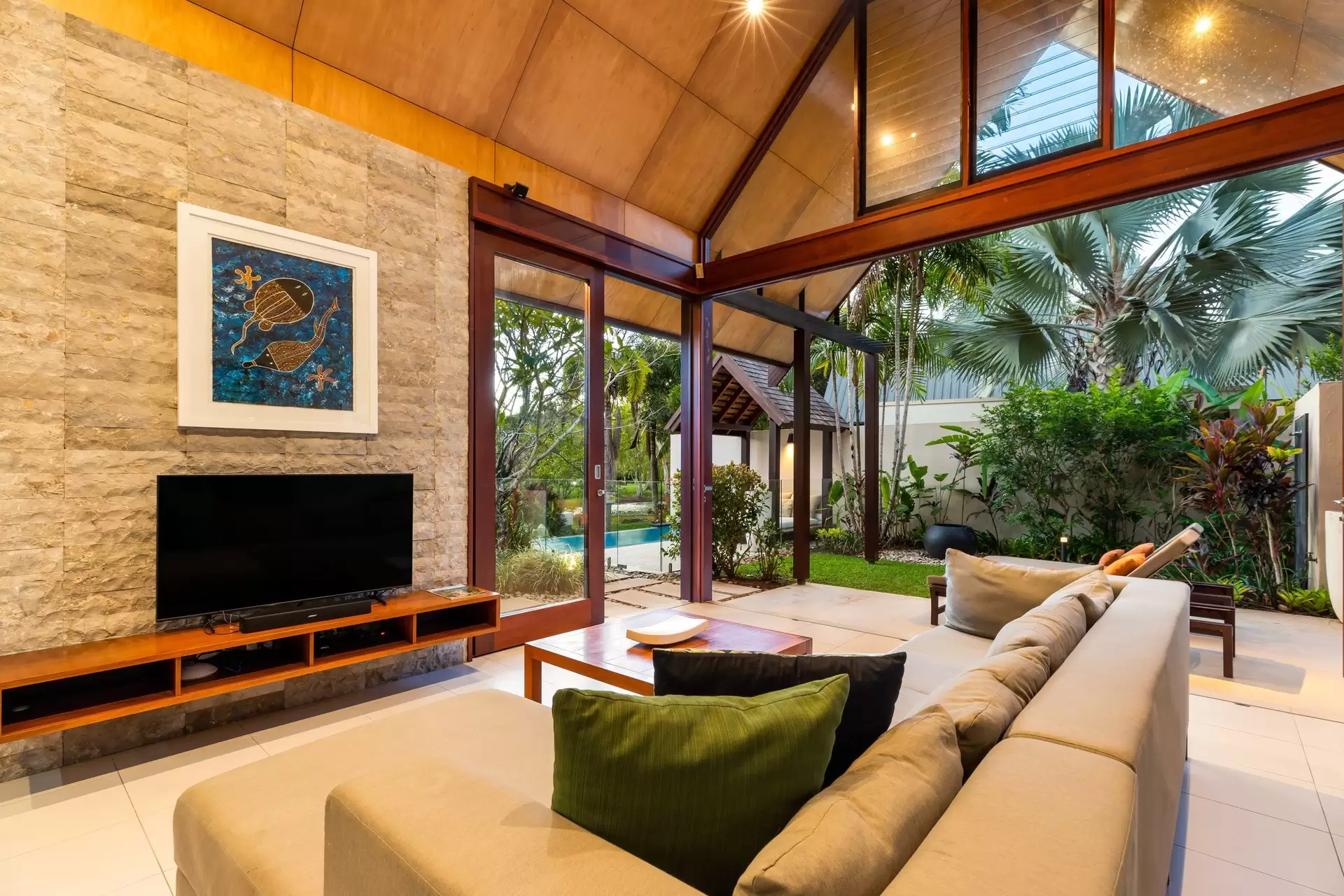 45 Bale Drive, Port Douglas Sold by Queensland Sotheby's International Realty - image 1