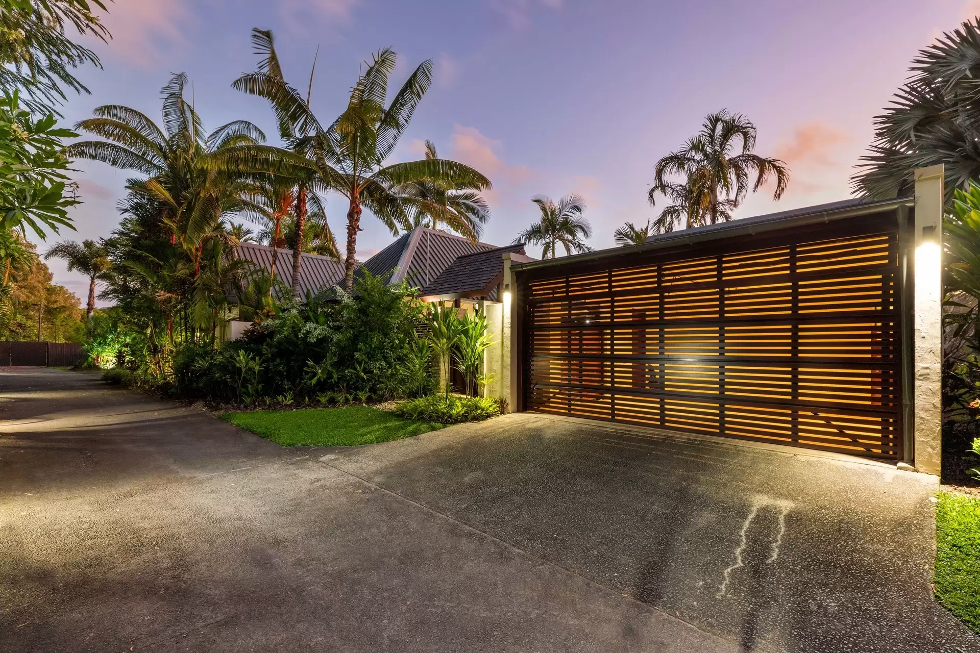45 Bale Drive, Port Douglas Sold by Queensland Sotheby's International Realty - image 1