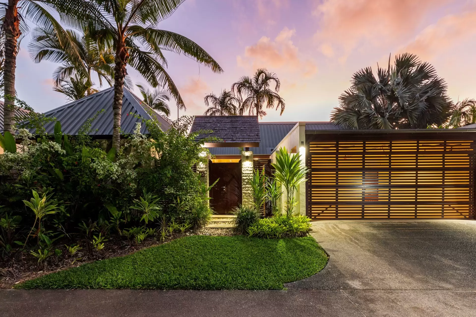 45 Bale Drive, Port Douglas Sold by Queensland Sotheby's International Realty - image 1