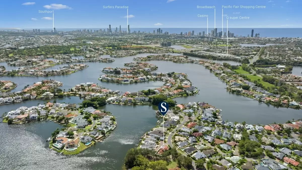 2 Sternway Place, Clear Island Waters Sold by  - image 1