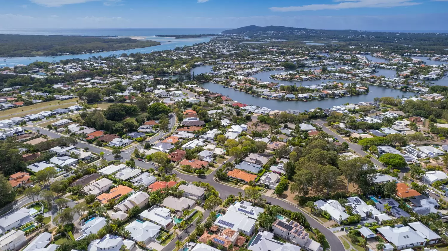 23 Starboard Avenue, Noosaville Sold by Queensland Sotheby's International Realty - image 1