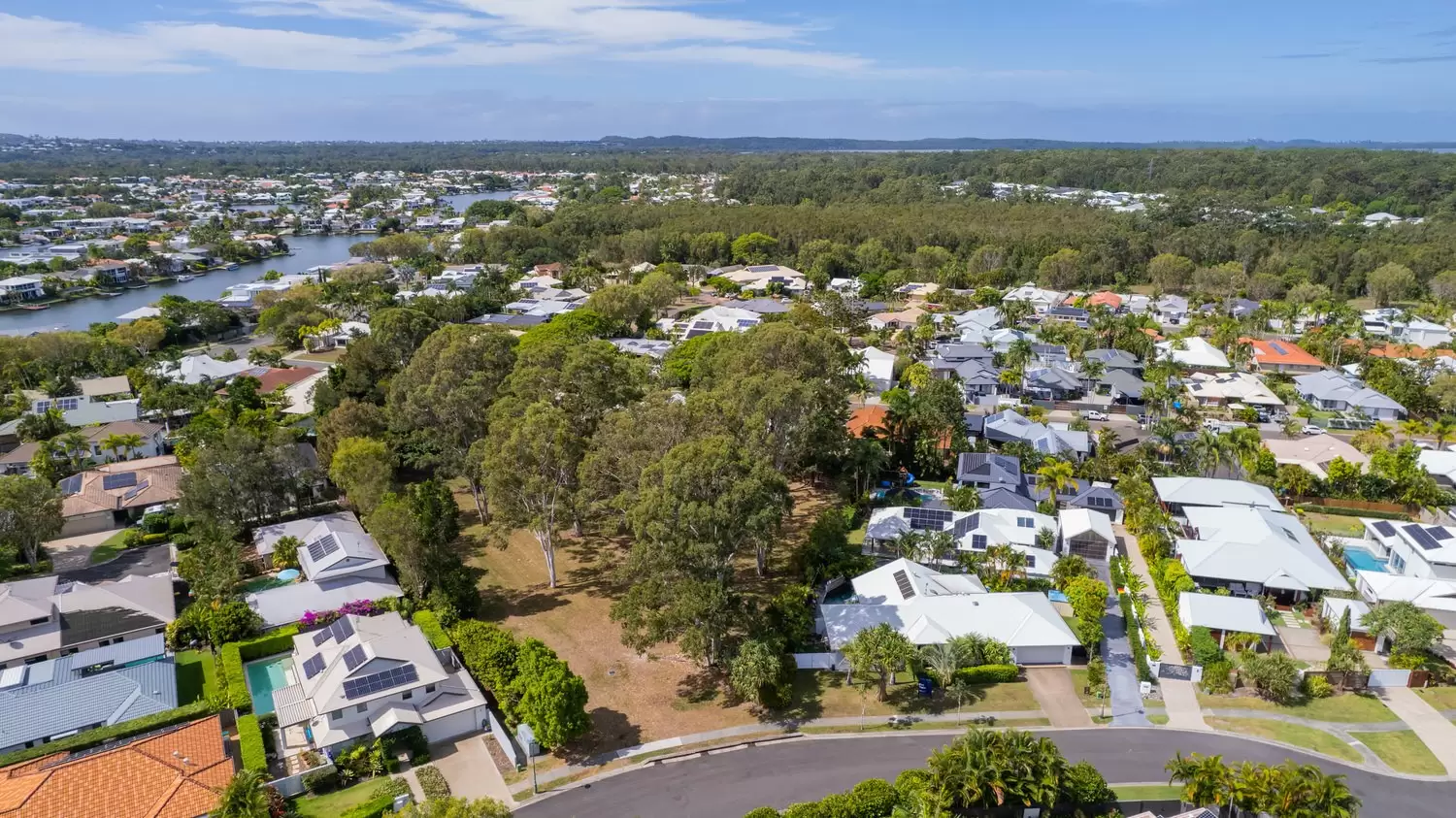 23 Starboard Avenue, Noosaville Sold by Queensland Sotheby's International Realty - image 1