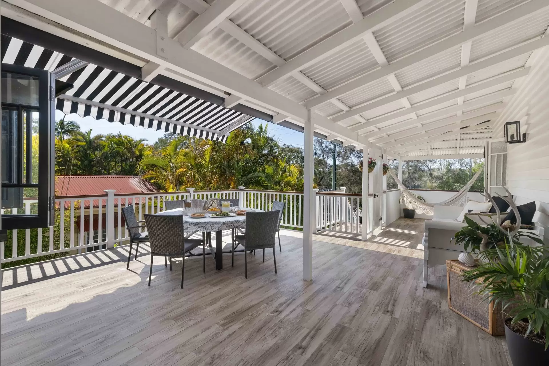 133 Lake Weyba Drive, Noosaville Sold by Queensland Sotheby's International Realty - image 1