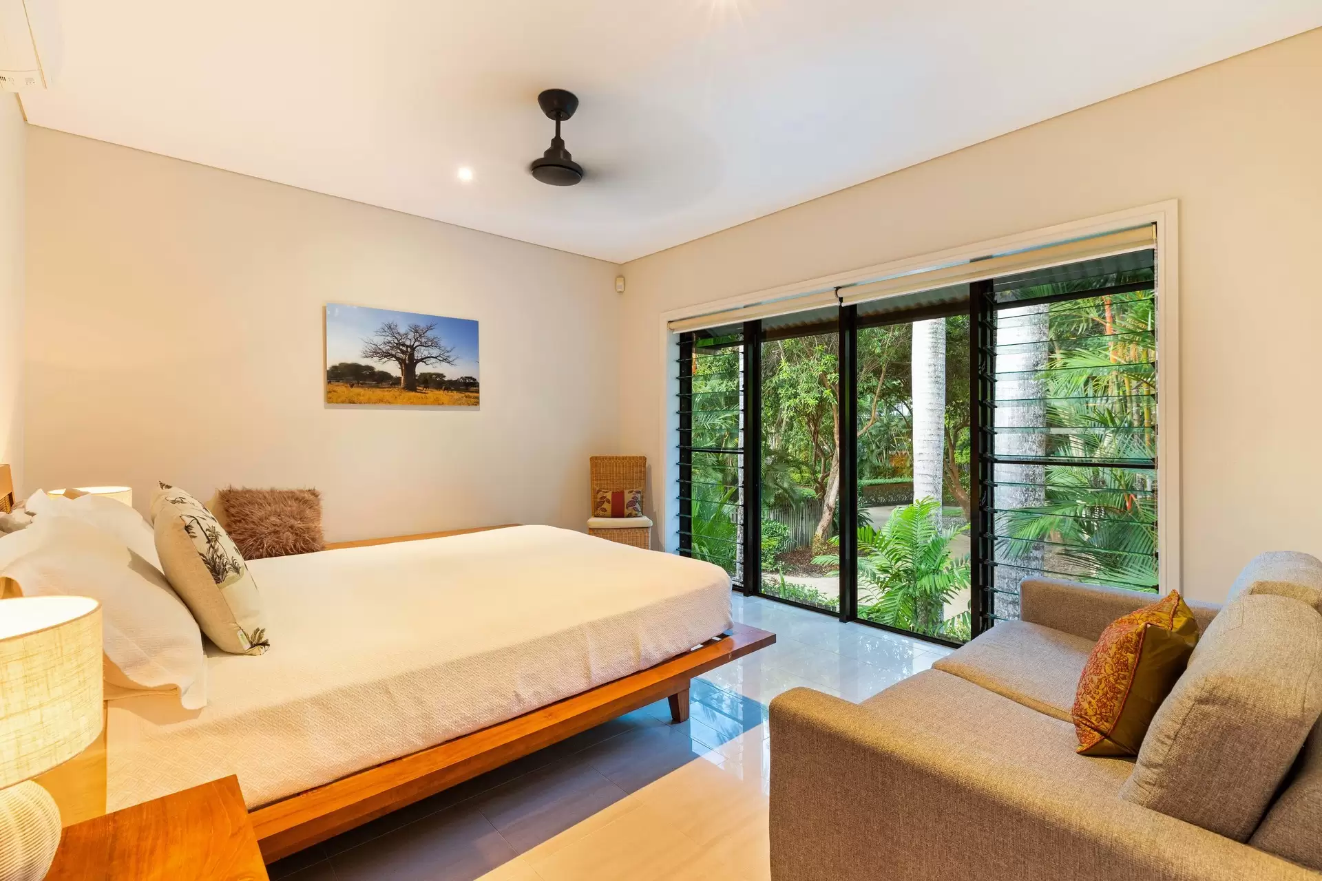 1/10-16 St Crispins Avenue, Port Douglas Sold by Queensland Sotheby's International Realty - image 1