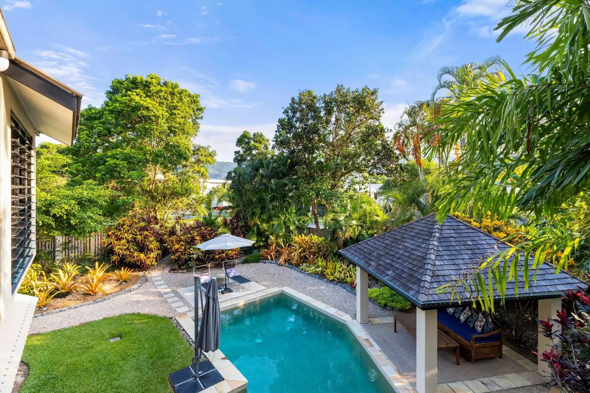 1/10-16 St Crispins Avenue, Port Douglas Sold by Queensland Sotheby's International Realty - image 1