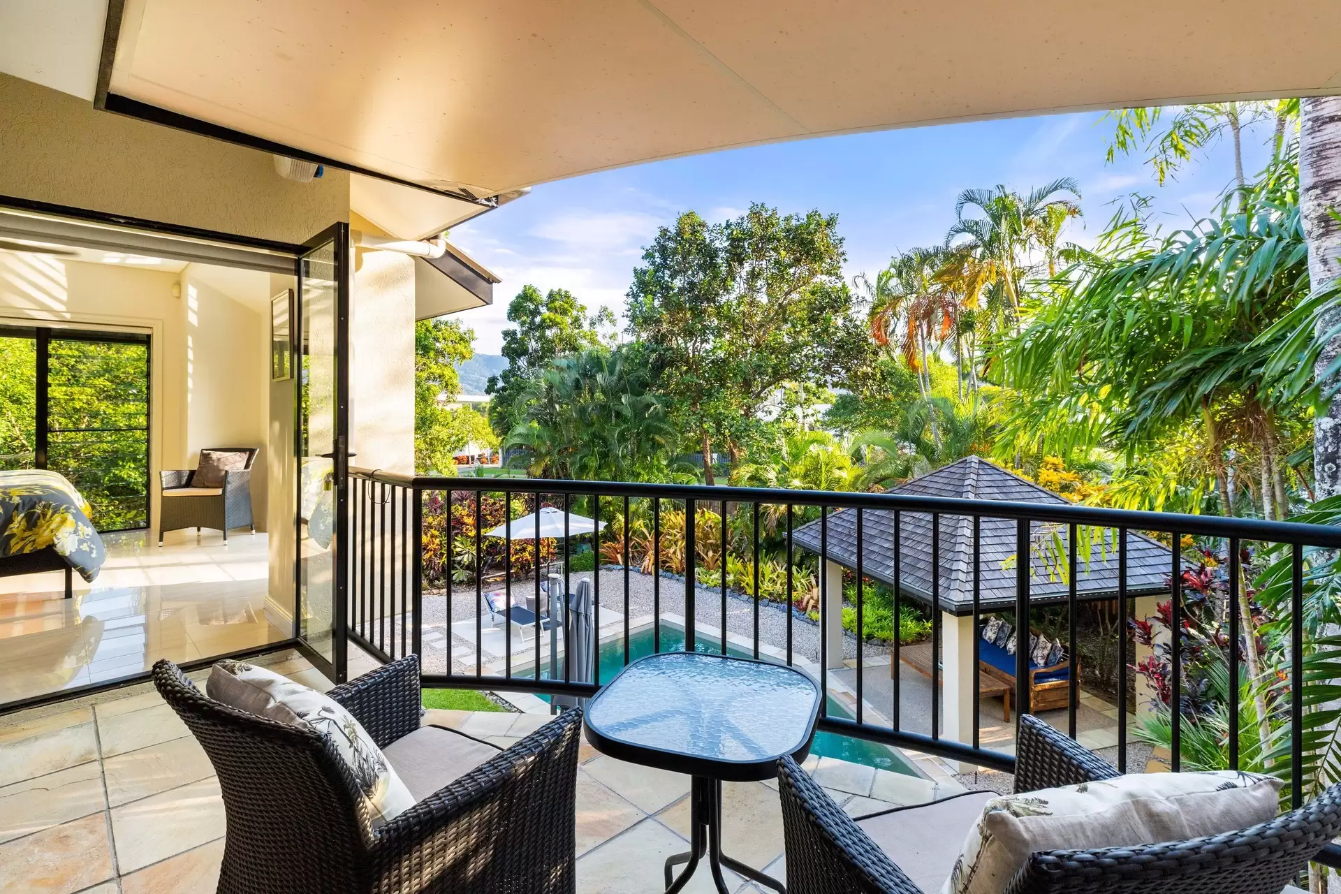 1/10-16 St Crispins Avenue, Port Douglas Sold by Queensland Sotheby's International Realty - image 1