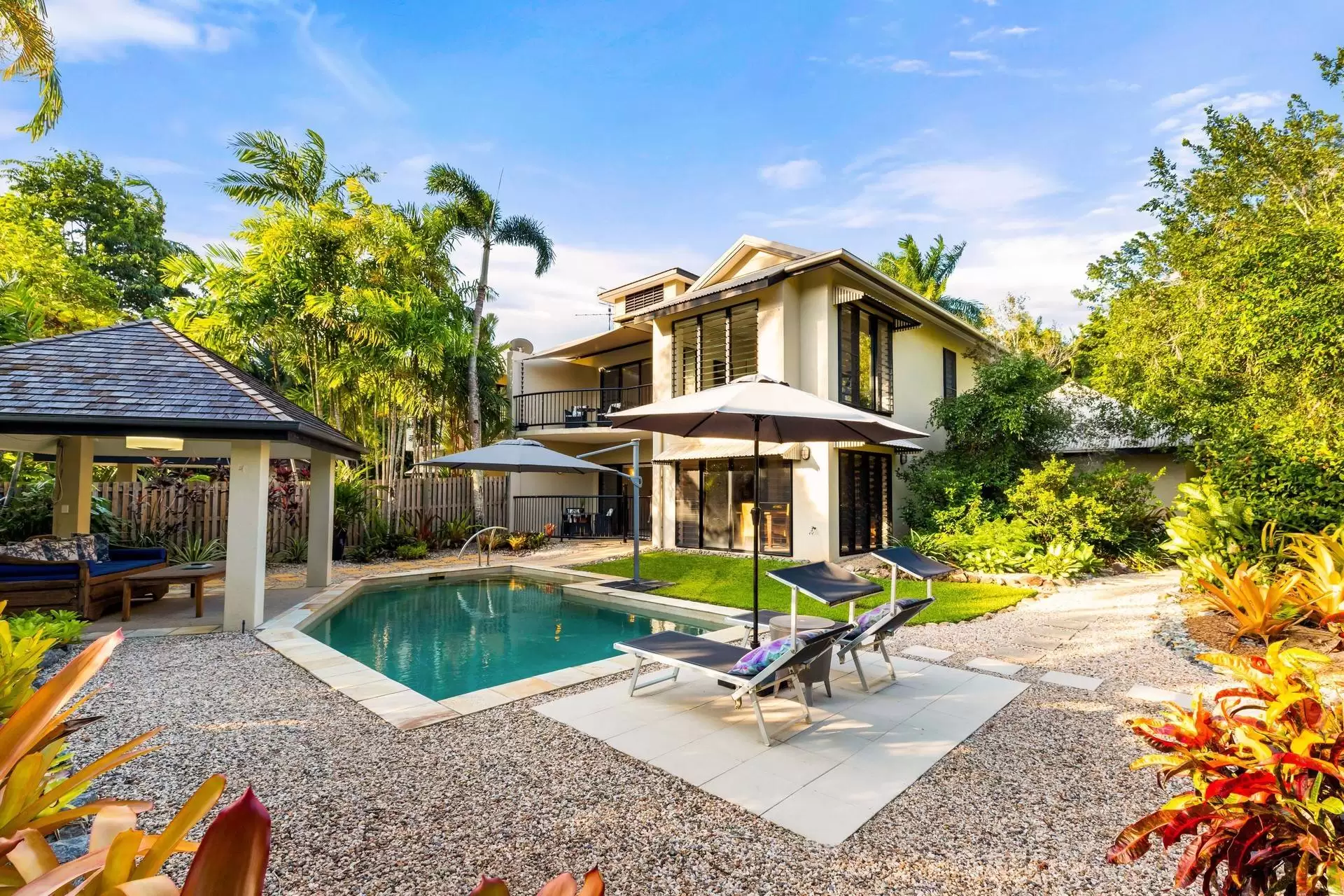 1/10-16 St Crispins Avenue, Port Douglas Sold by  - image 1
