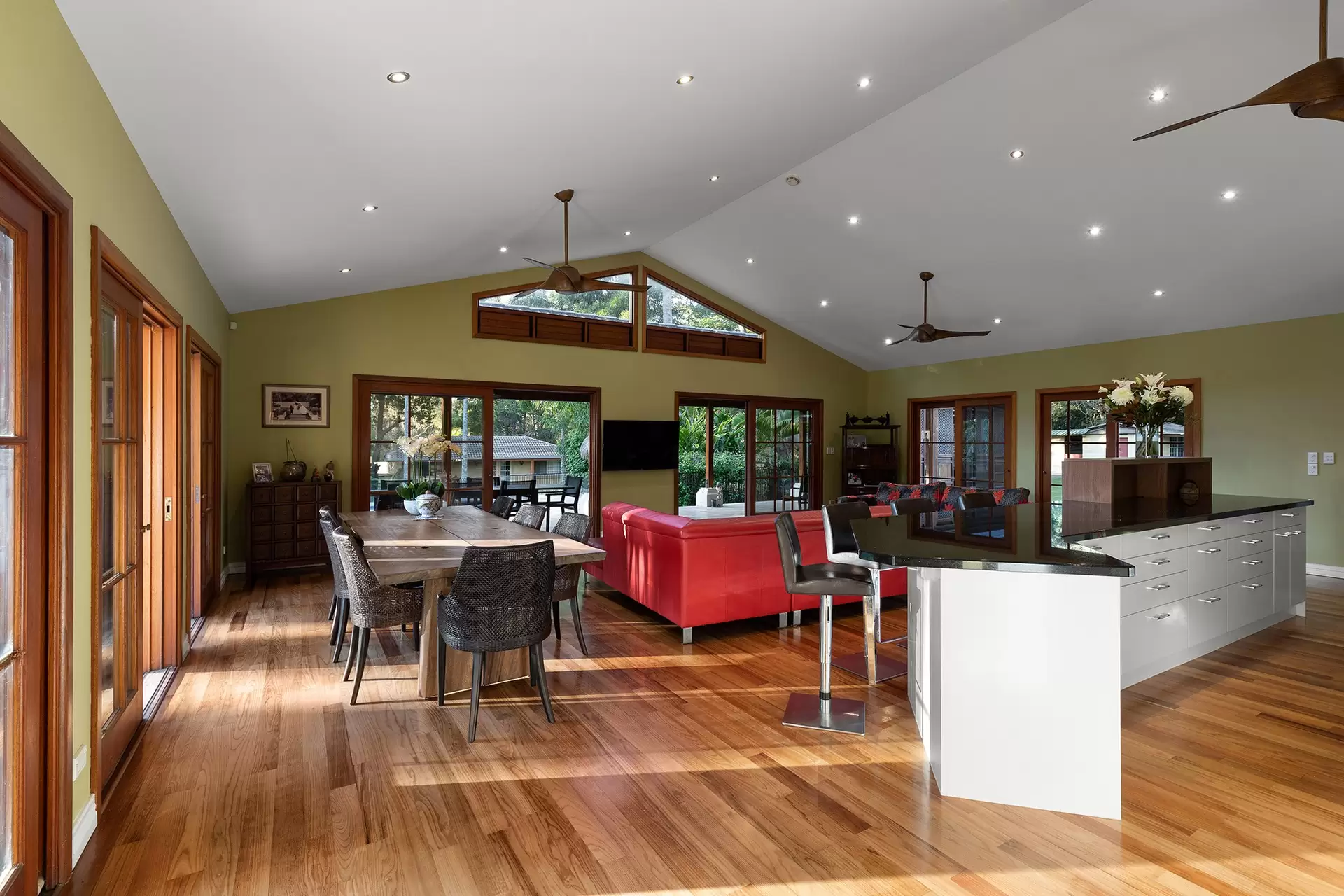 Oakridge Street, Burbank Sold by Queensland Sotheby's International Realty - image 1