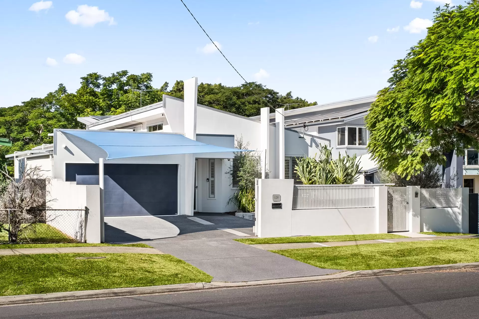 125 Pring Street, Hendra Sold by Queensland Sotheby's International Realty - image 1