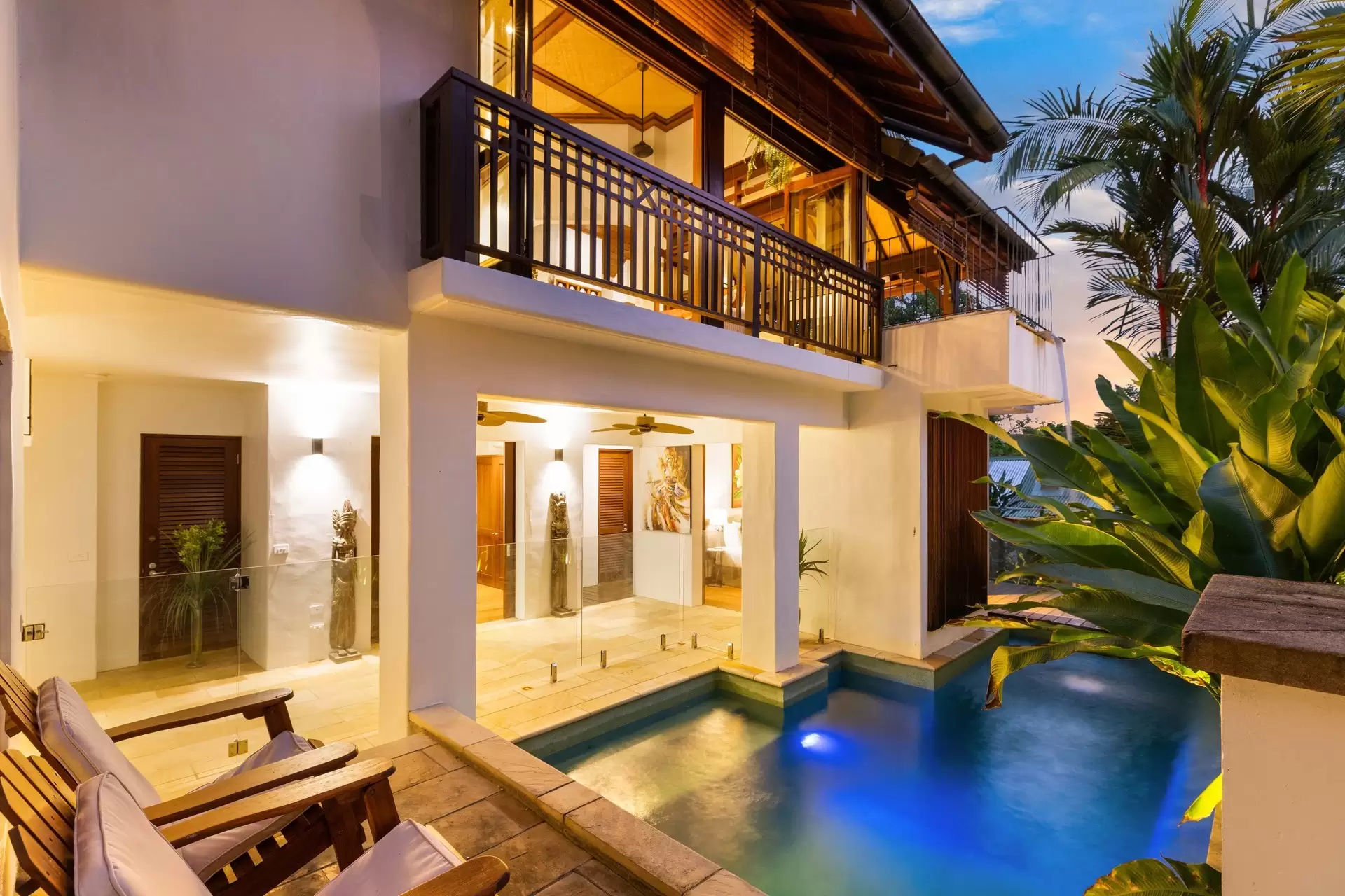 2/11 Murphy Street, Port Douglas Sold by Queensland Sotheby's International Realty - image 1