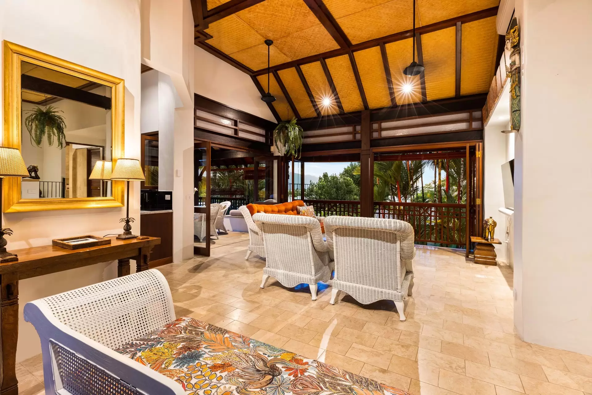 2/11 Murphy Street, Port Douglas Sold by Queensland Sotheby's International Realty - image 1