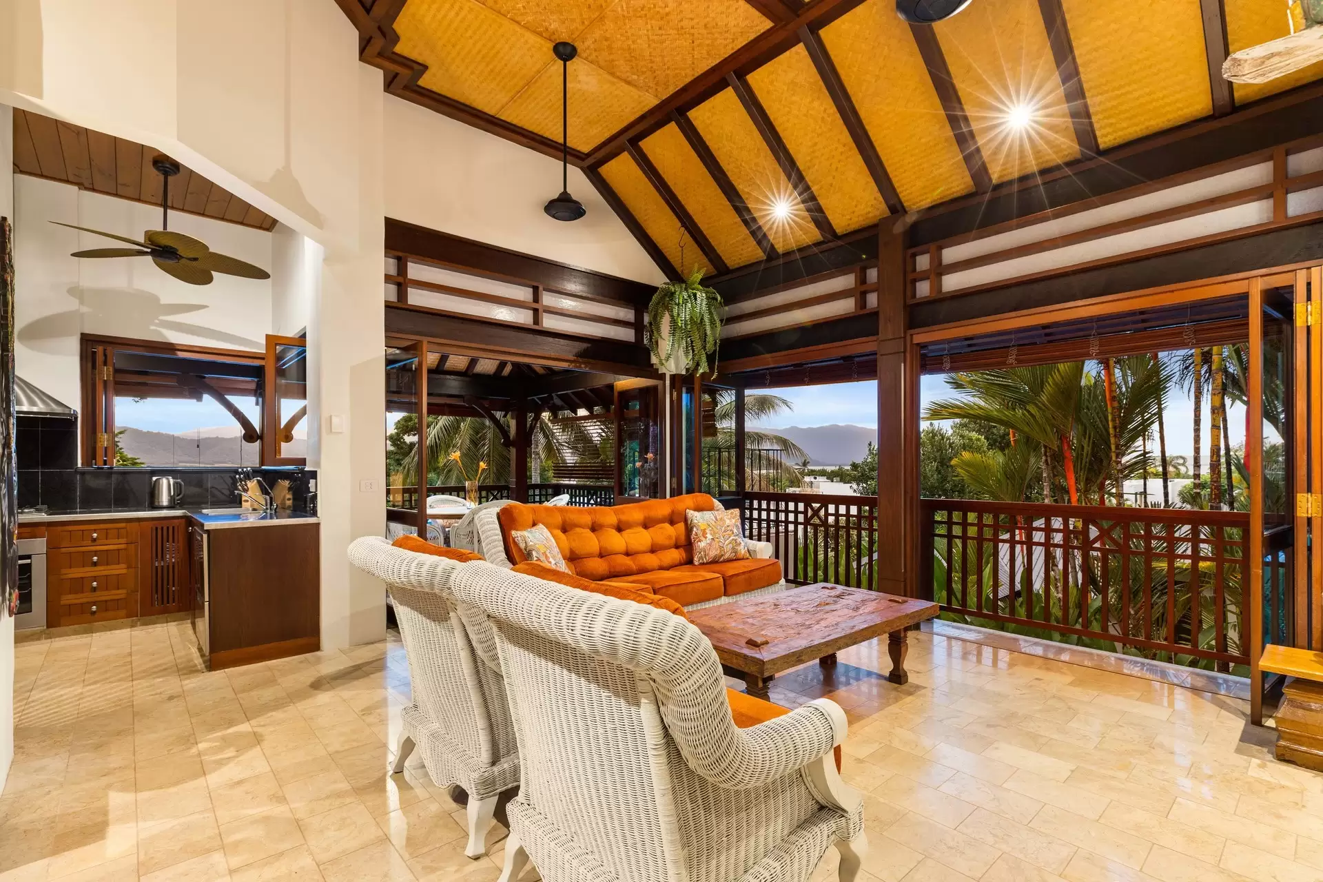 2/11 Murphy Street, Port Douglas Sold by Queensland Sotheby's International Realty - image 1
