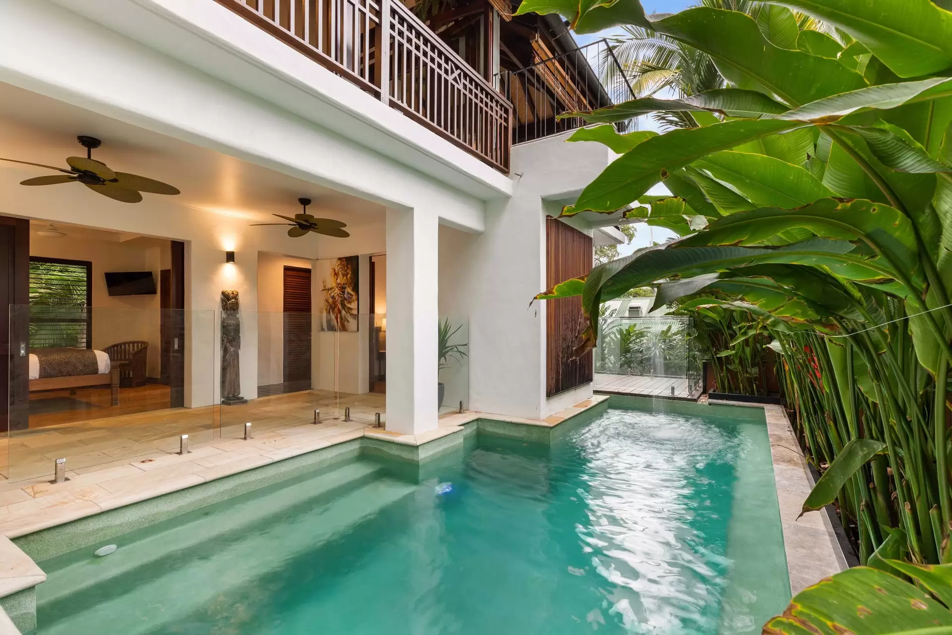 2/11 Murphy Street, Port Douglas Sold by Queensland Sotheby's International Realty - image 1
