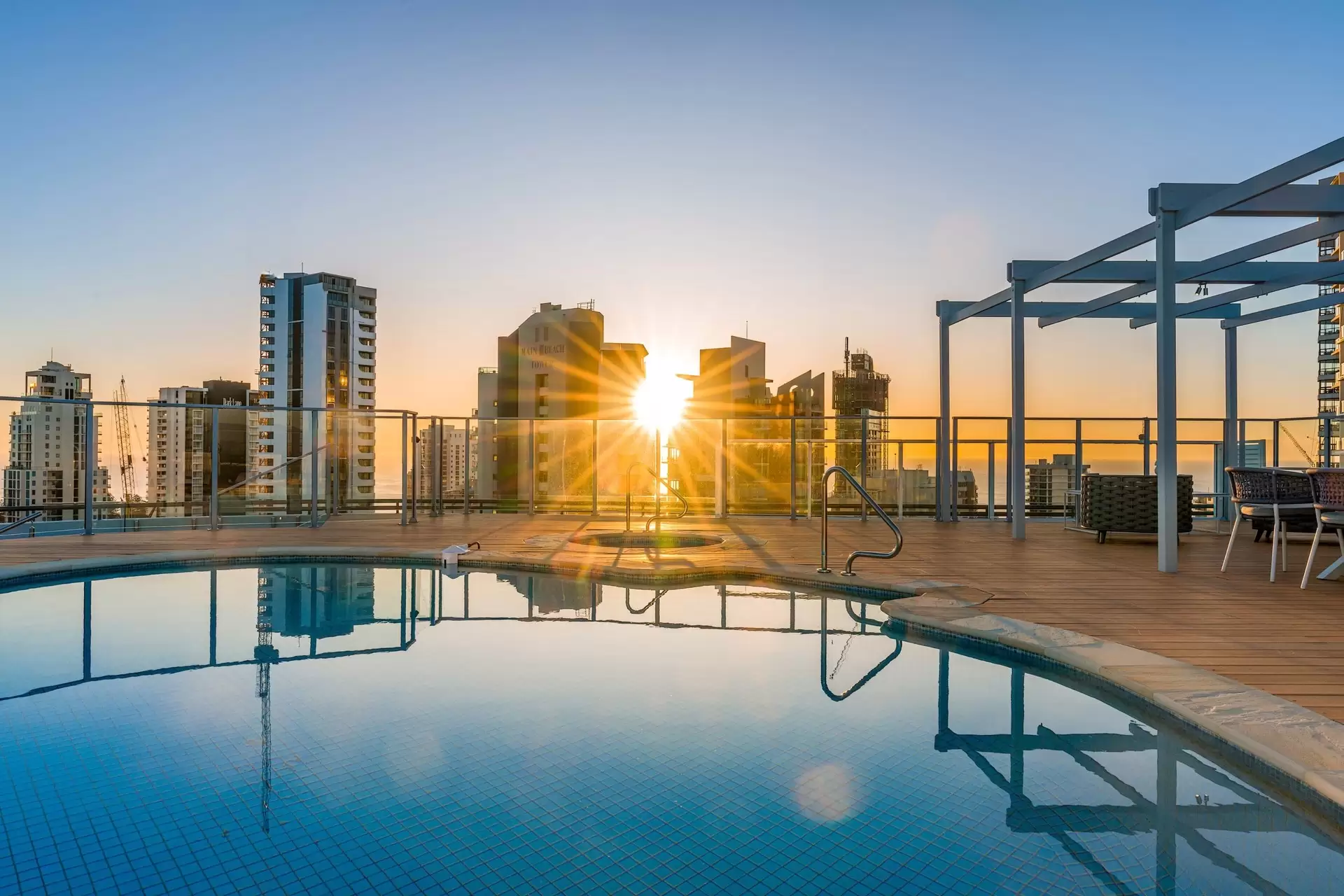 Malibu 55/3 Tedder Avenue, Main Beach Sold by Queensland Sotheby's International Realty - image 1