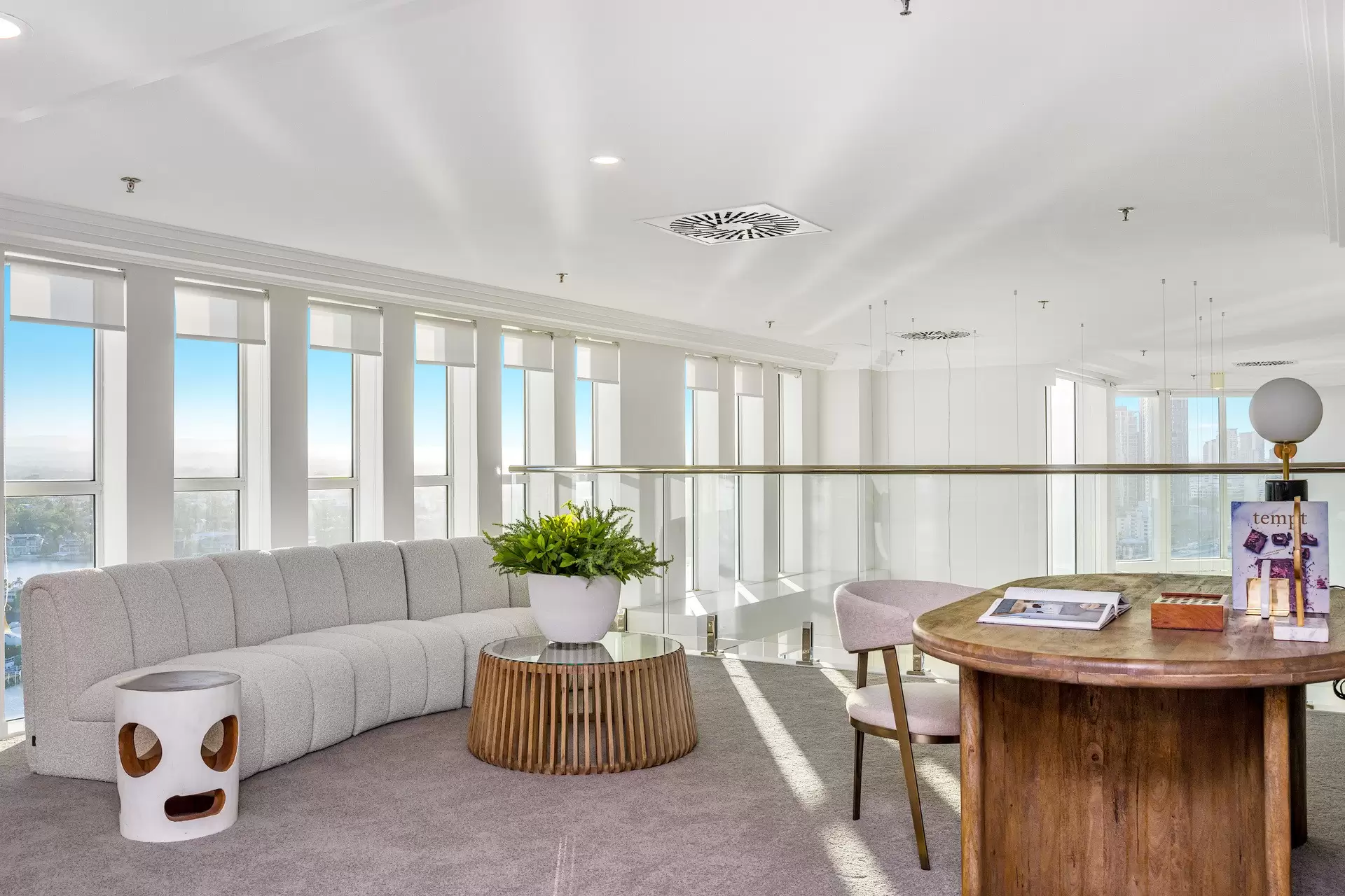Malibu 55/3 Tedder Avenue, Main Beach Sold by Queensland Sotheby's International Realty - image 1