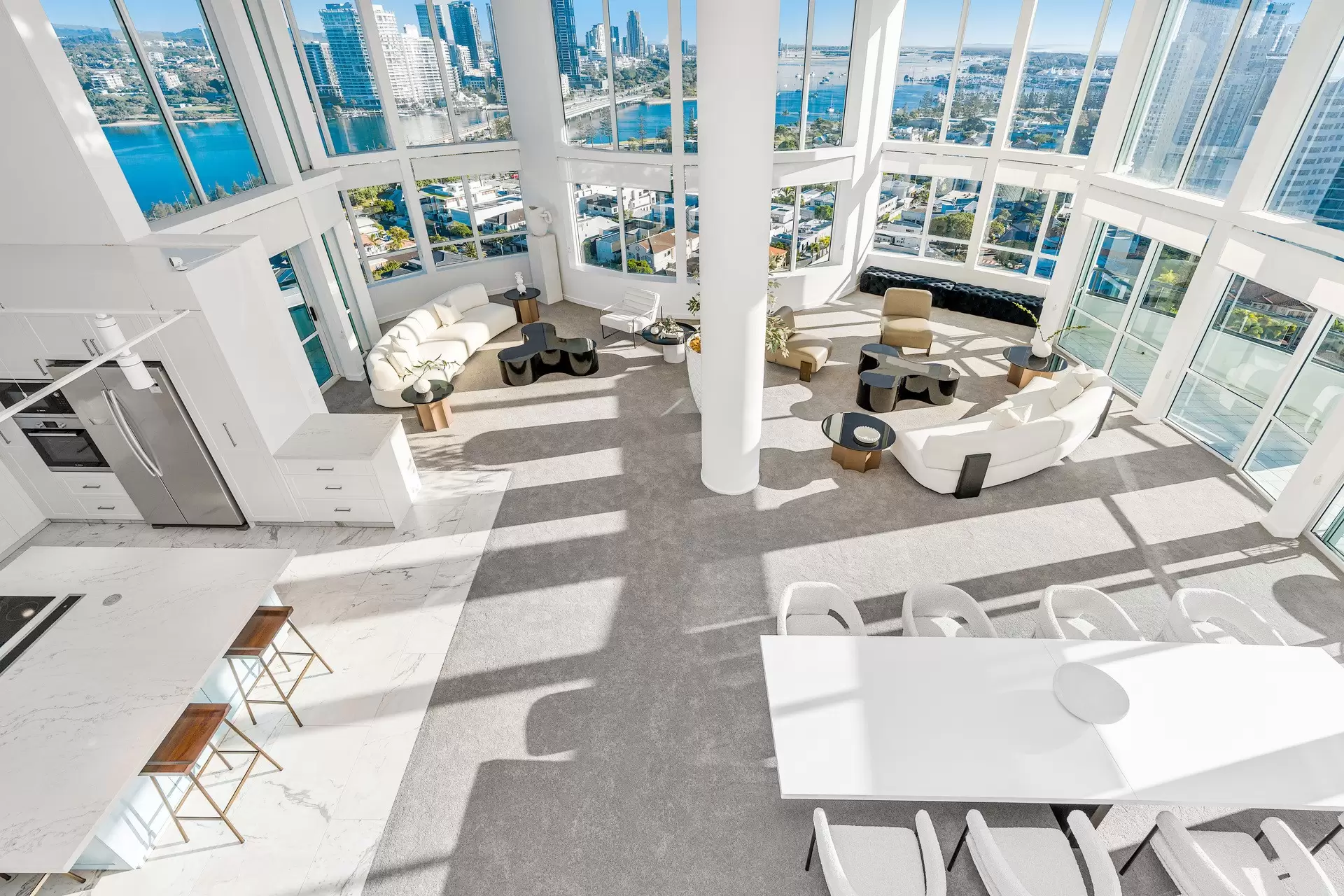 Malibu 55/3 Tedder Avenue, Main Beach Sold by Queensland Sotheby's International Realty - image 1