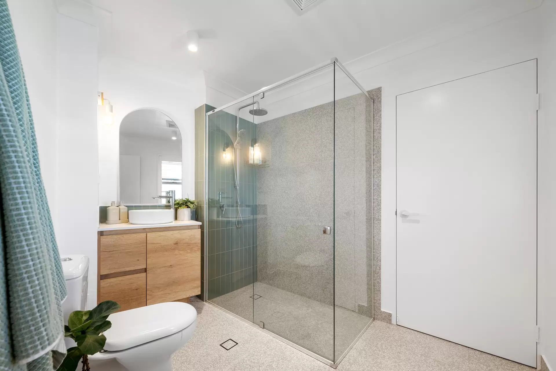 5/37 Buxton Street, Ascot Sold by Queensland Sotheby's International Realty - image 1