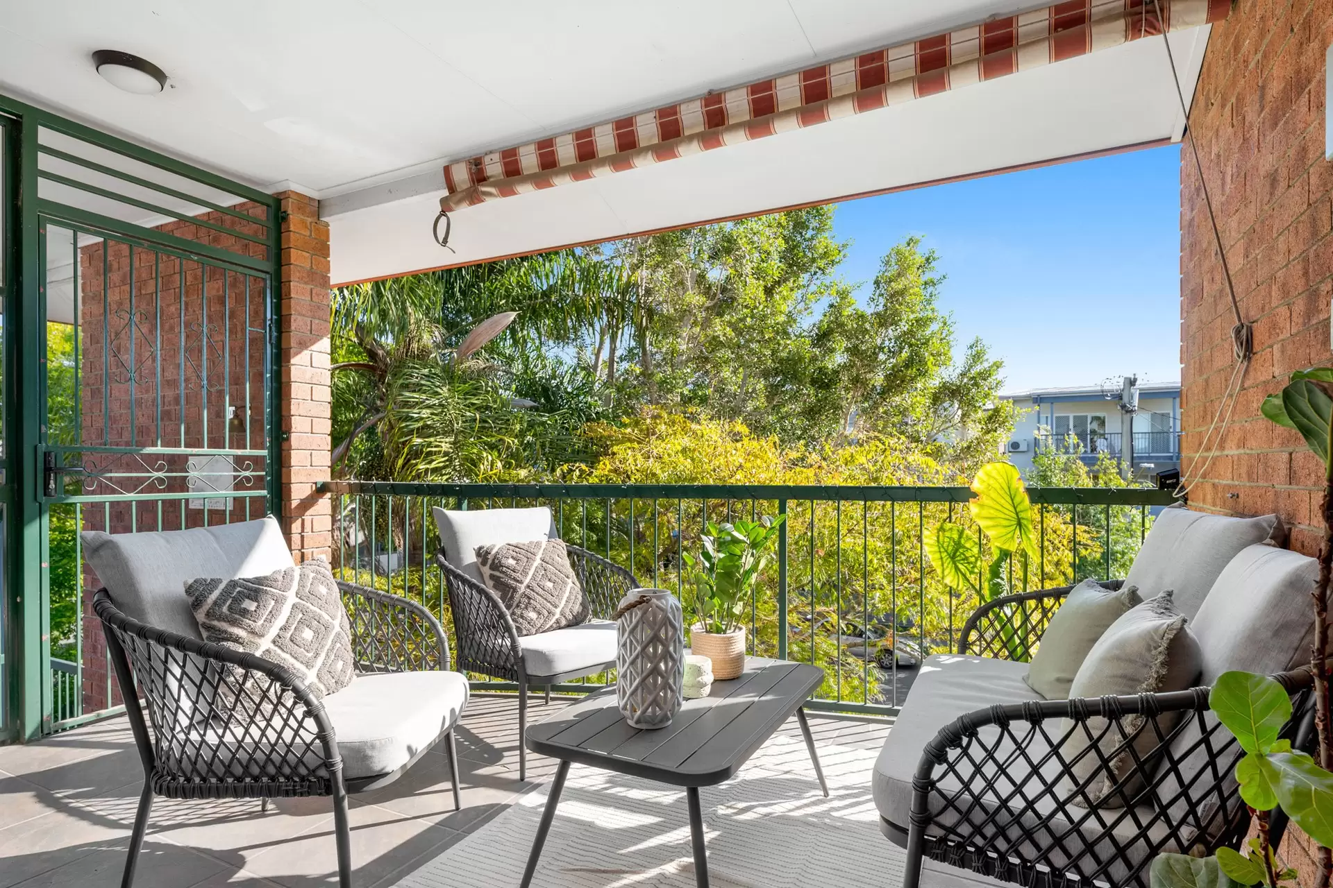 5/37 Buxton Street, Ascot Sold by  - image 1