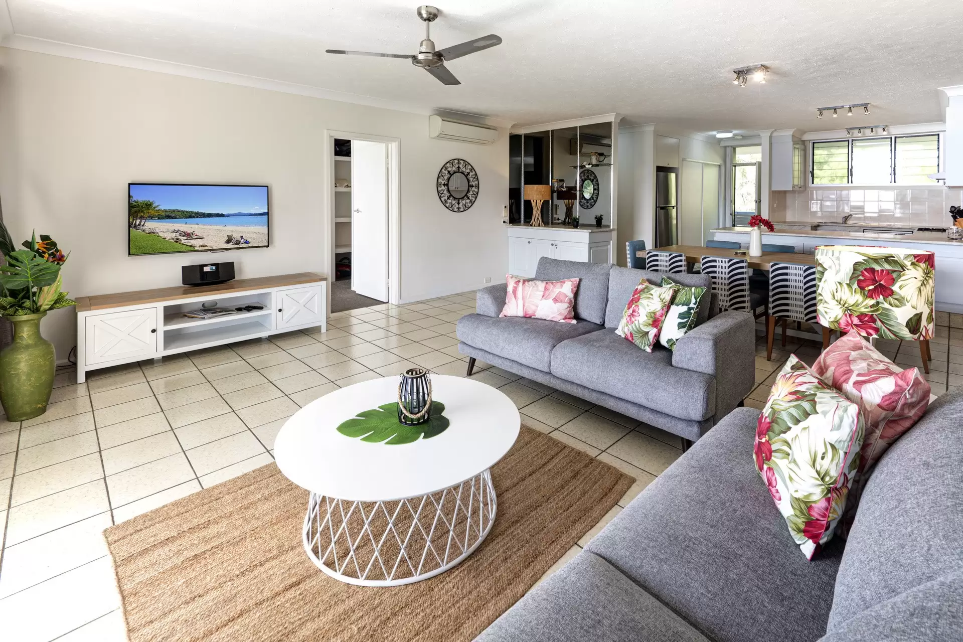 104/16 Resort Drive, Hamilton Island Sold by Queensland Sotheby's International Realty - image 1