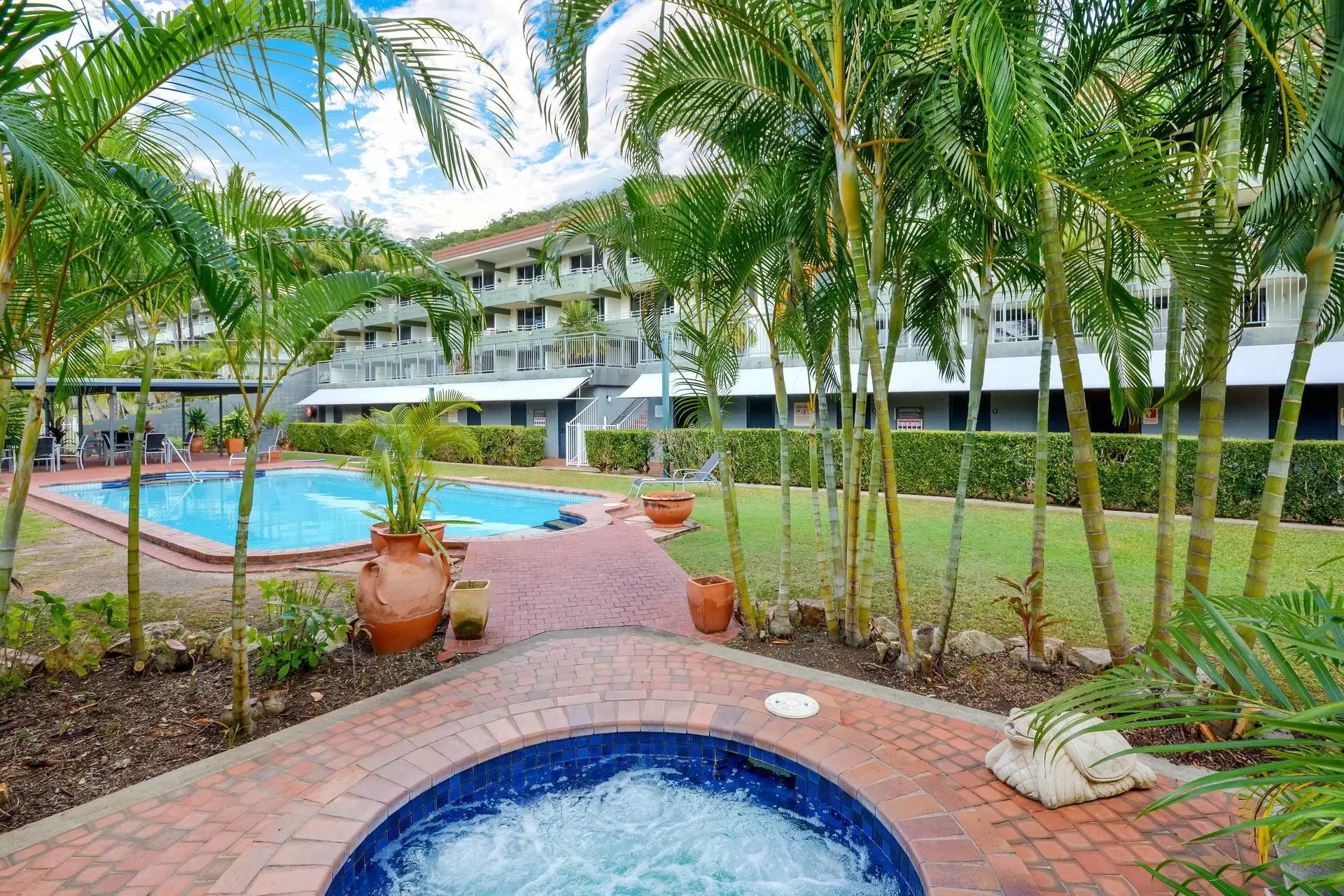 104/16 Resort Drive, Hamilton Island Sold by Queensland Sotheby's International Realty - image 1