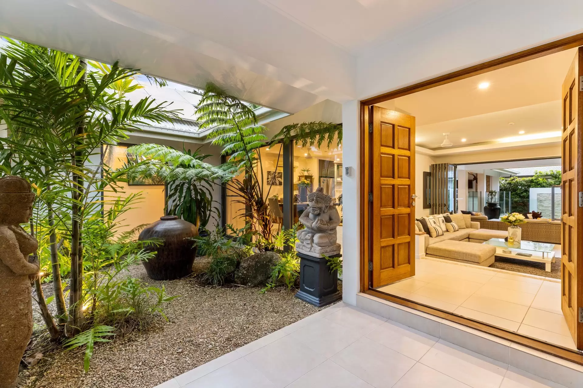 12/14-32 Barrier Street, Port Douglas Sold by Queensland Sotheby's International Realty - image 1