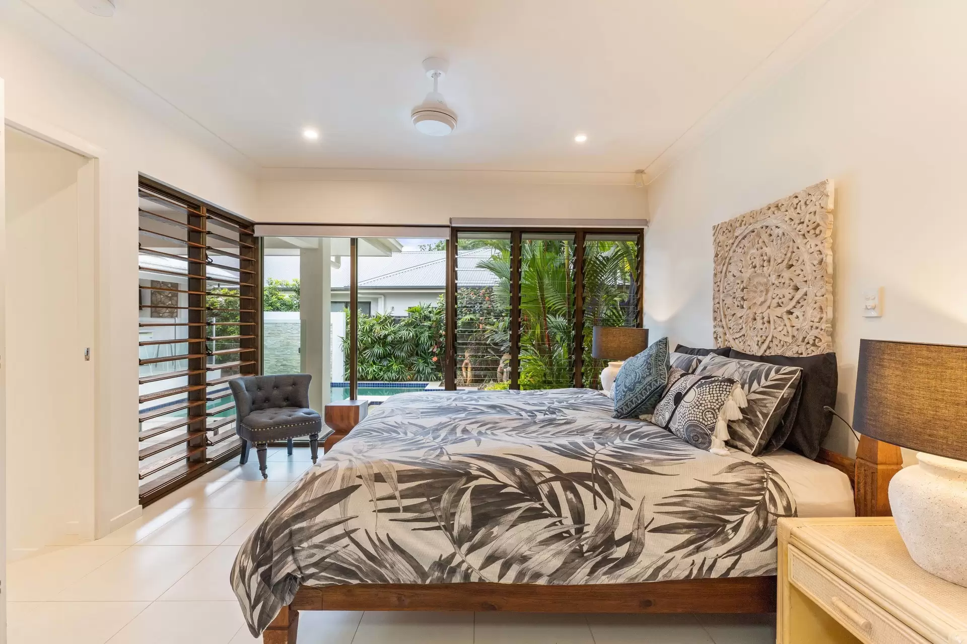 12/14-32 Barrier Street, Port Douglas Sold by Queensland Sotheby's International Realty - image 1